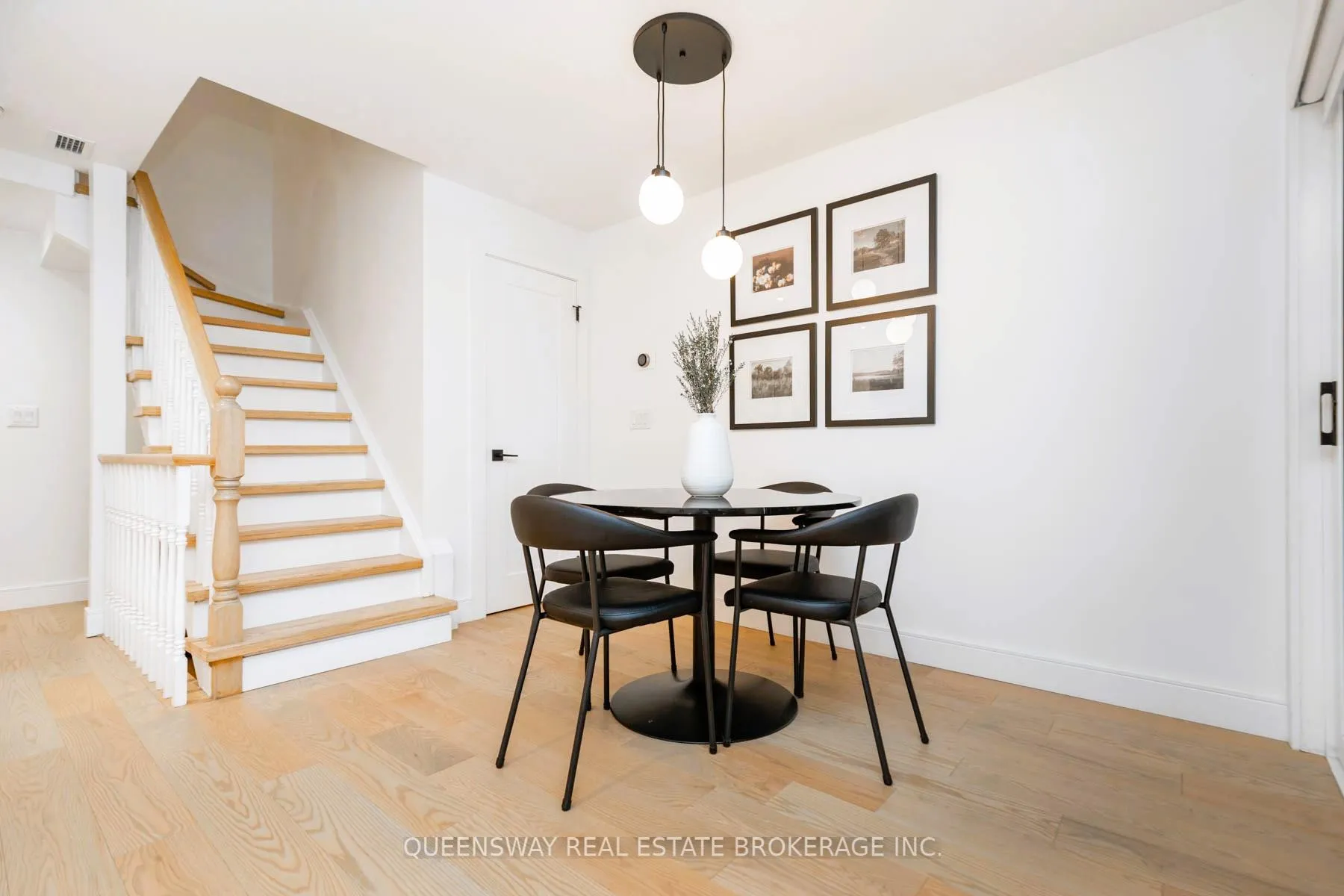 Photo 5 of Unit 19, 232 St. George Street, Toronto, The Annex — HOMEH