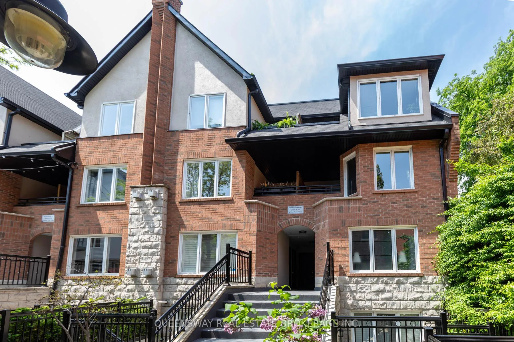Photo 15 of Unit 19, 232 St. George Street, Toronto, The Annex — HOMEH