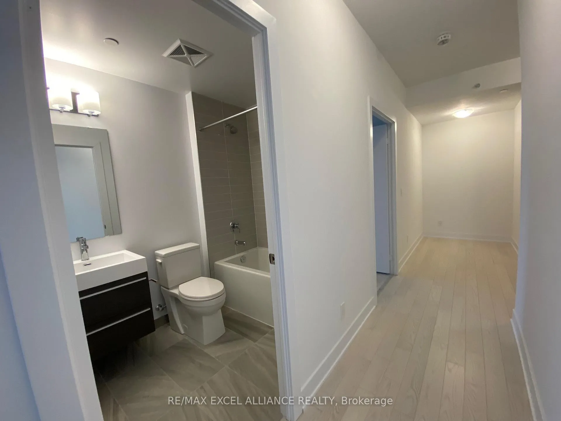 Photo 14 of Unit 709, 181 Bedford Road, Toronto, The Annex — HOMEH