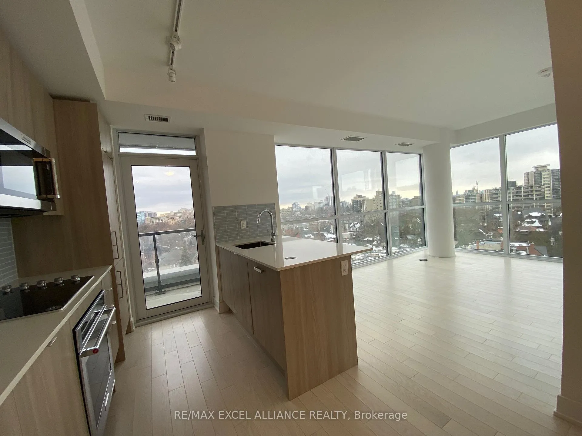 Photo 16 of Unit 709, 181 Bedford Road, Toronto, The Annex — HOMEH