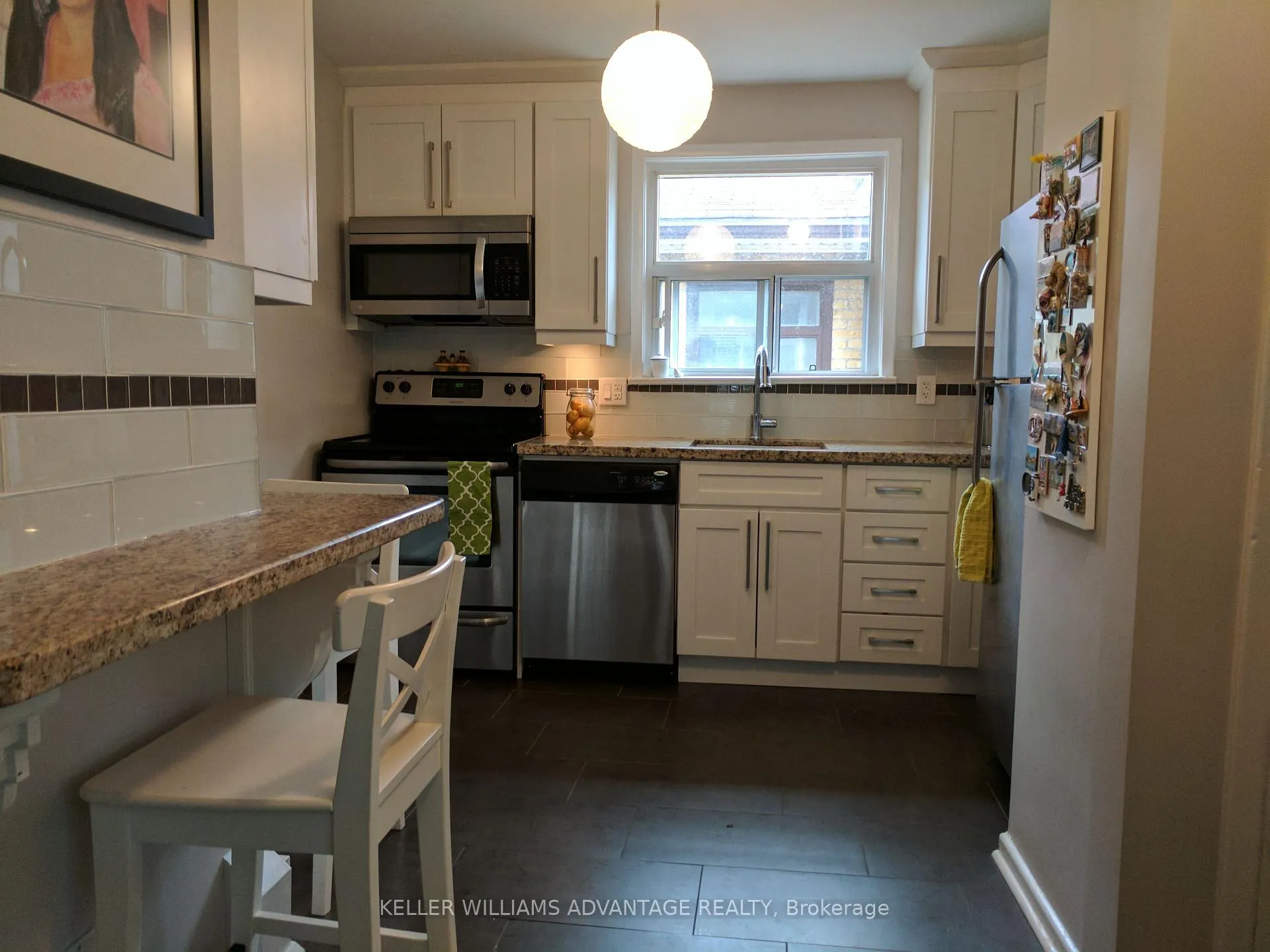 Photo 2 of Unit 3rd Flr, 31 Glenside Avenue, Toronto, Greenwood-Coxwell — HOMEH