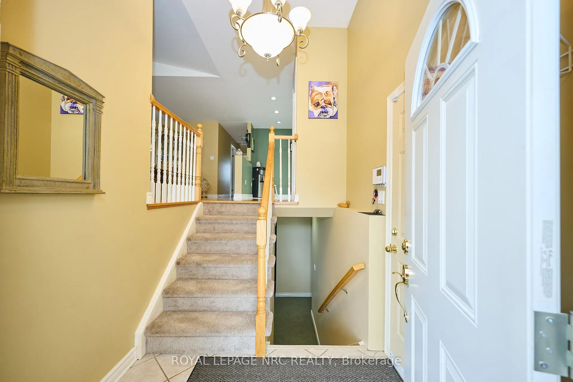 Photo 4 of 8105 Citation Road, Niagara Falls, Ascot — HOMEH