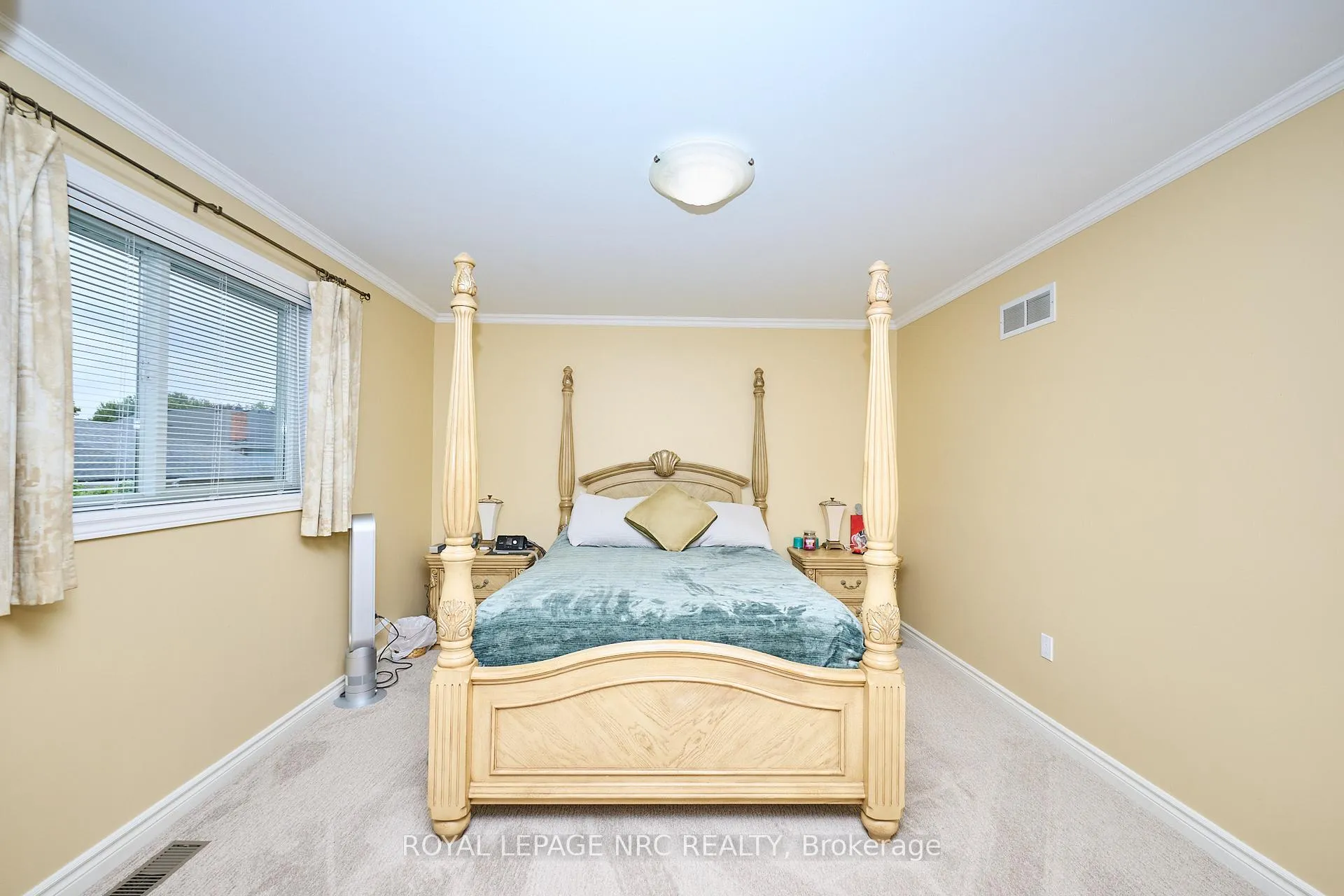 Photo 18 of 8105 Citation Road, Niagara Falls, Ascot — HOMEH