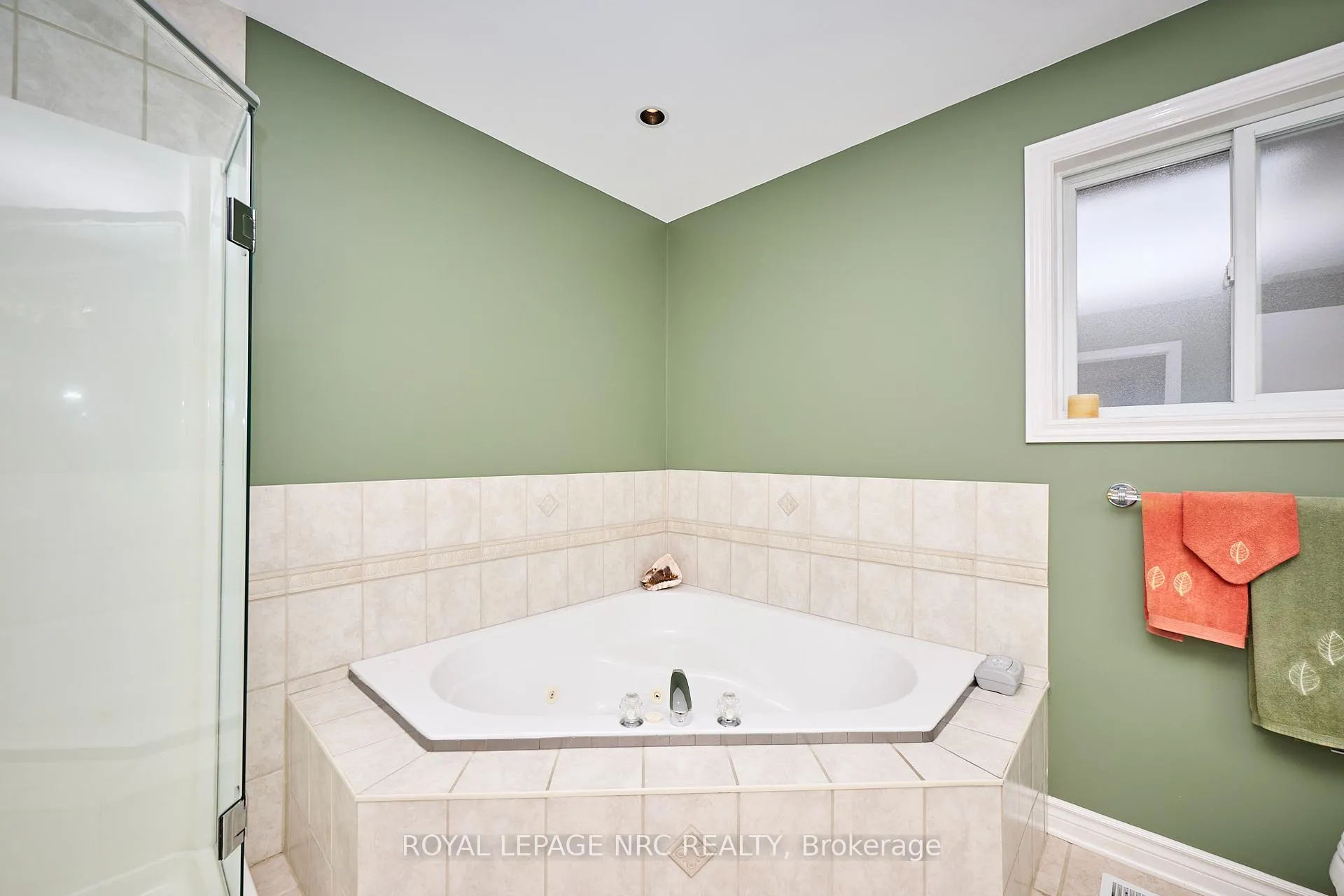 Photo 20 of 8105 Citation Road, Niagara Falls, Ascot — HOMEH
