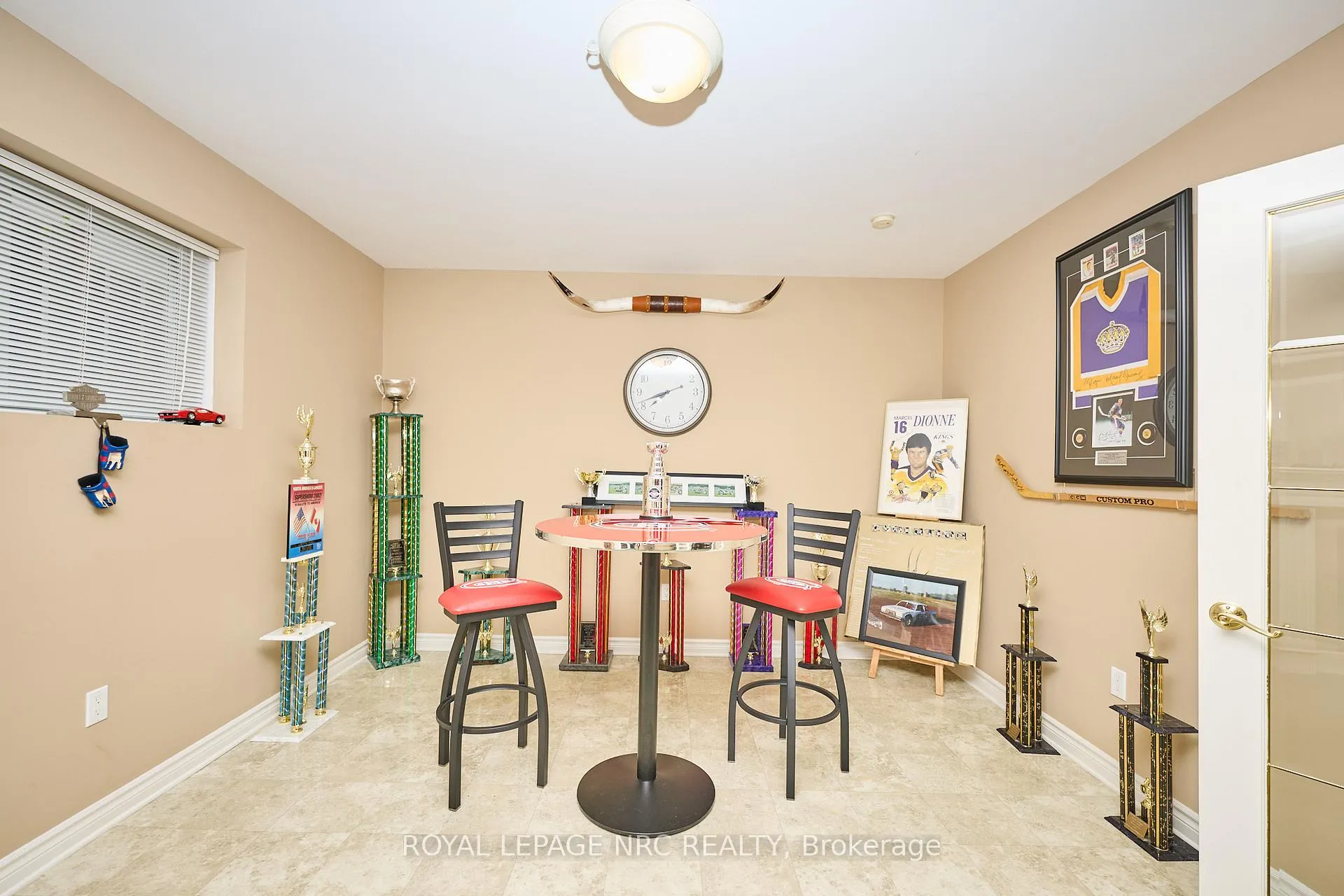 Photo 24 of 8105 Citation Road, Niagara Falls, Ascot — HOMEH