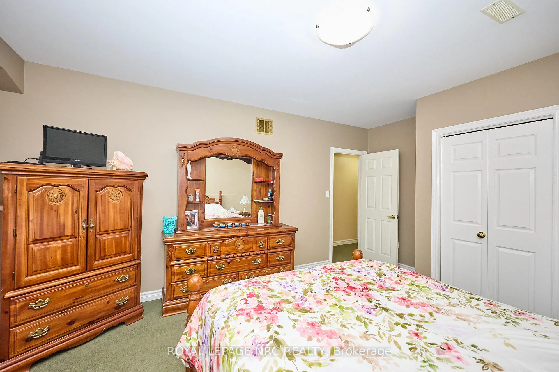 Photo 28 of 8105 Citation Road, Niagara Falls, Ascot — HOMEH