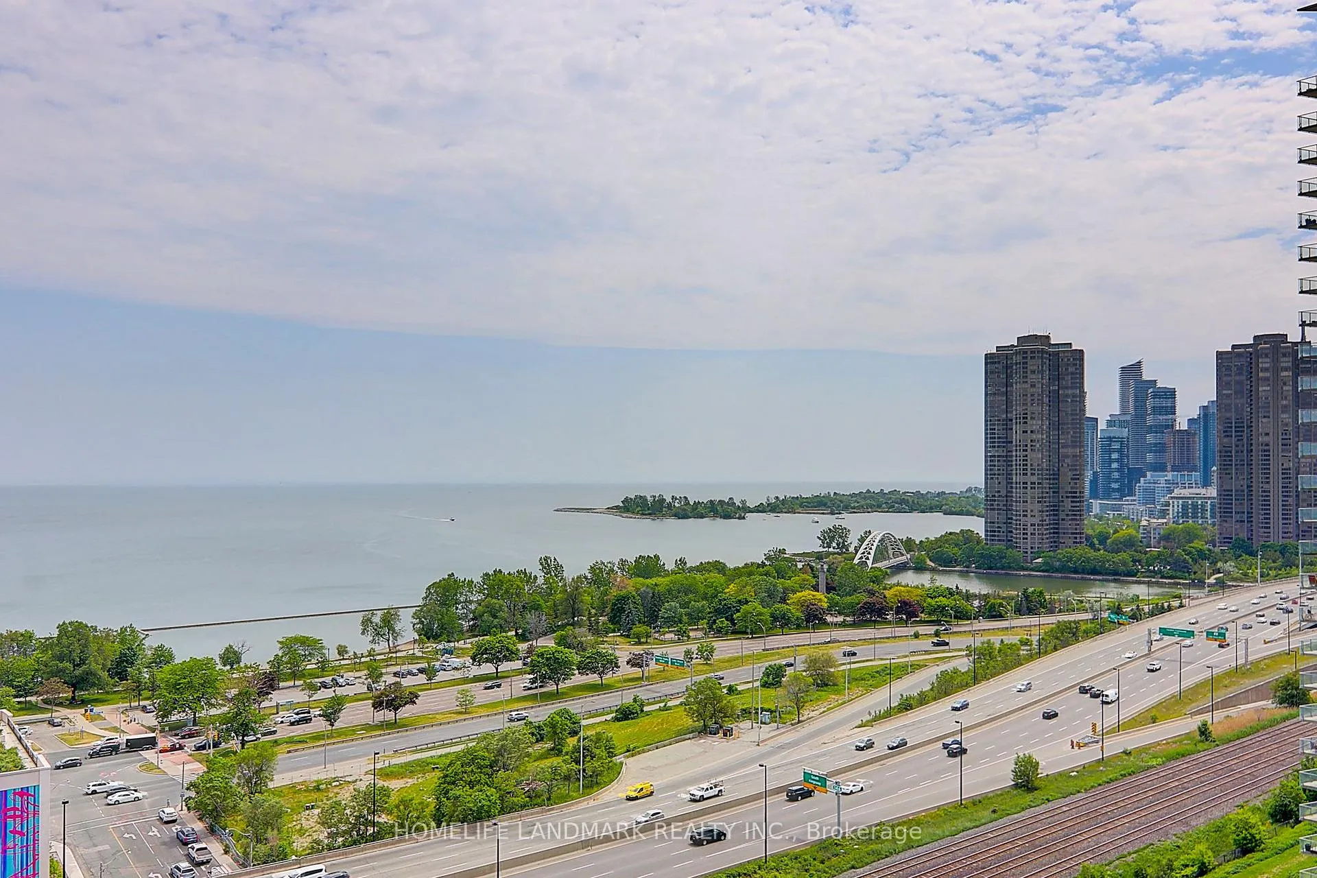 Photo 22 of Unit 1811, 15 Windermere Avenue, Toronto, High Park-Swansea — HOMEH
