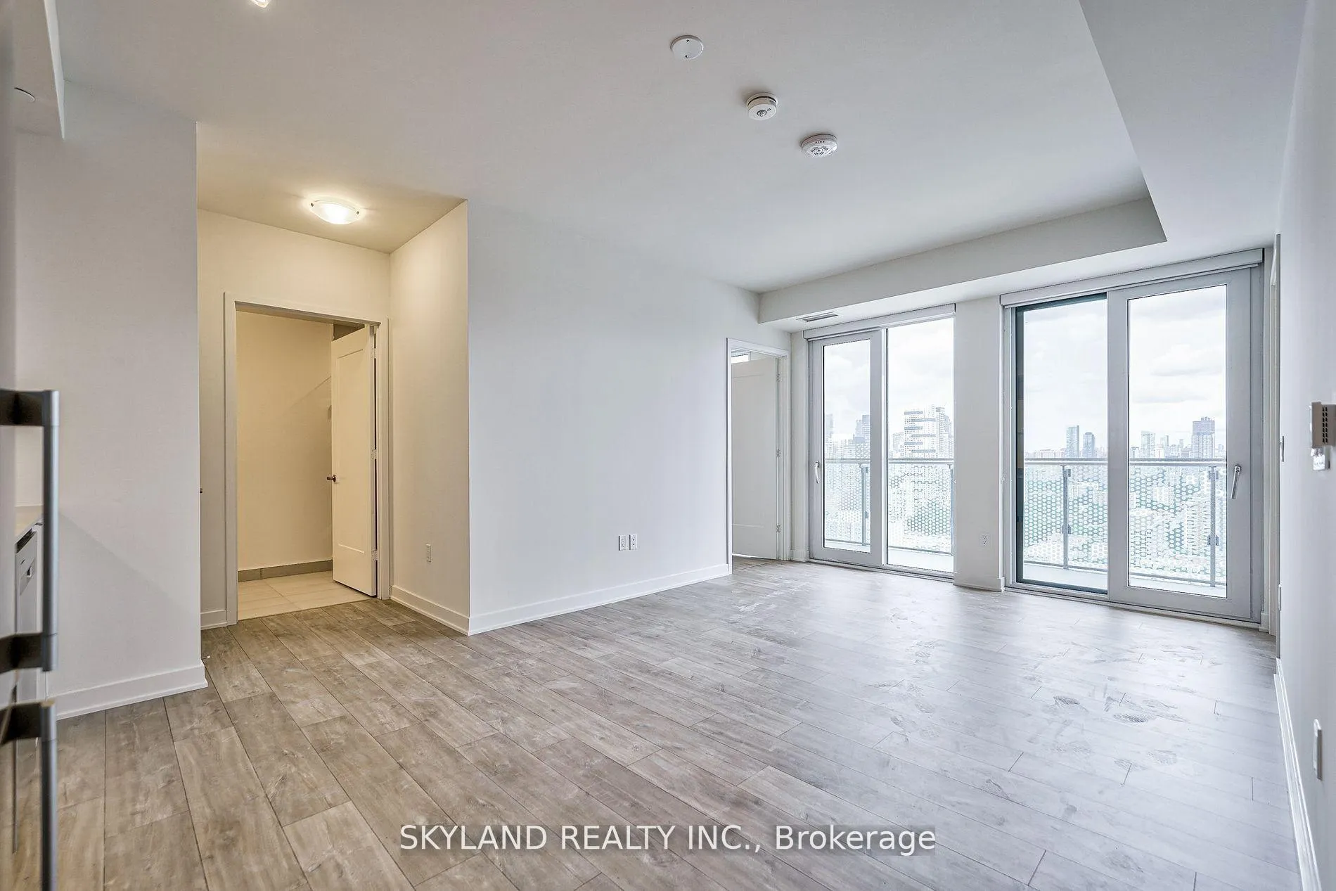 Photo 7 of Unit LPH2901, 70 Princess Street, Toronto, Waterfront Communities — HOMEH