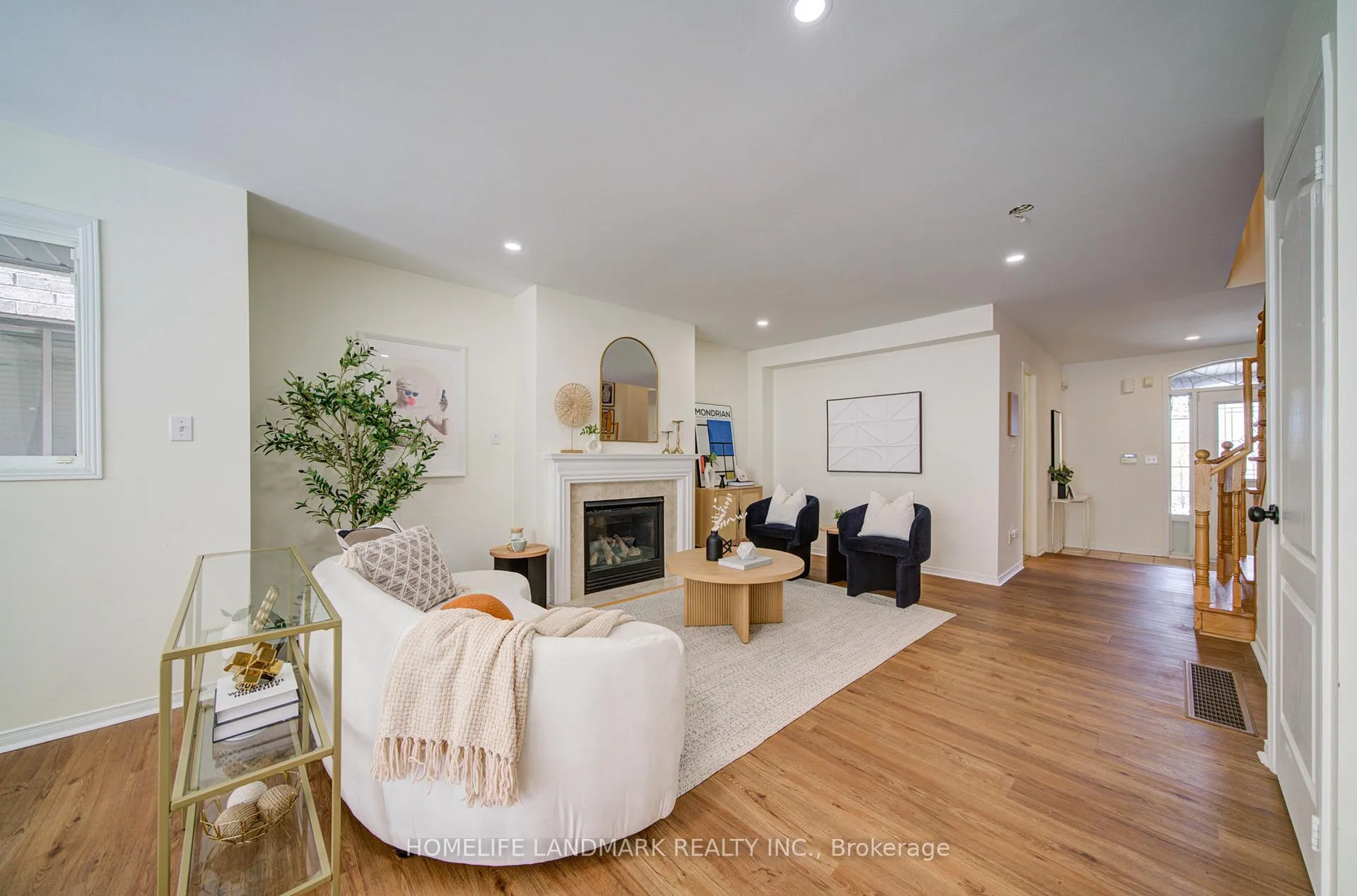 Photo 6 of 351 Deepsprings Crescent, Vaughan, Vellore Village — HOMEH
