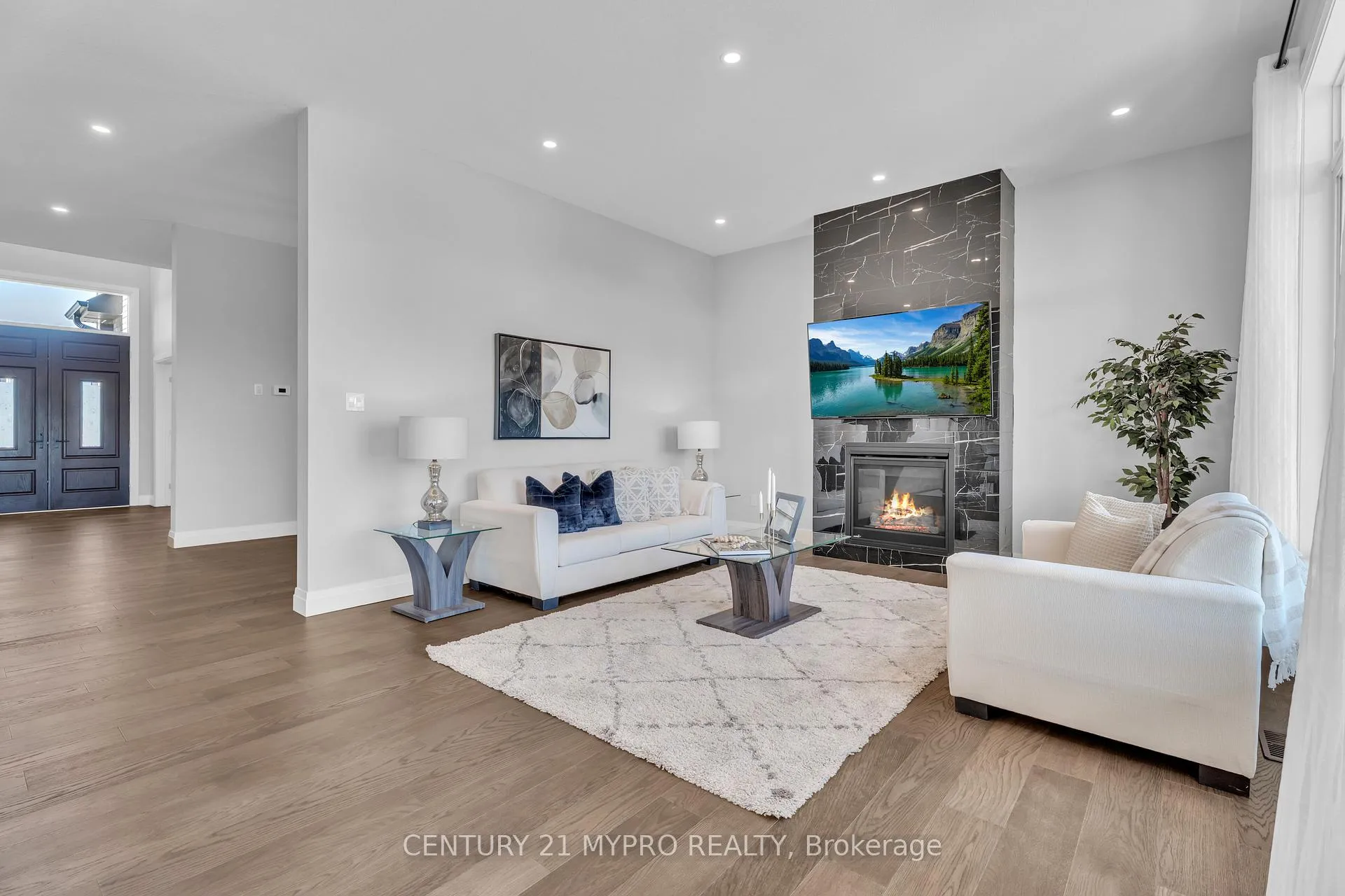Photo 11 of 65 Daventry Way, Middlesex Centre, Kilworth — HOMEH