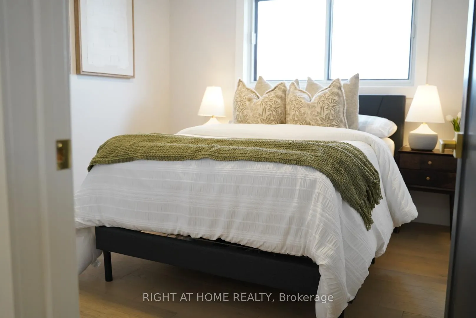 Photo 15 of 238 Bartley Bull Parkway, Brampton, Brampton East — HOMEH