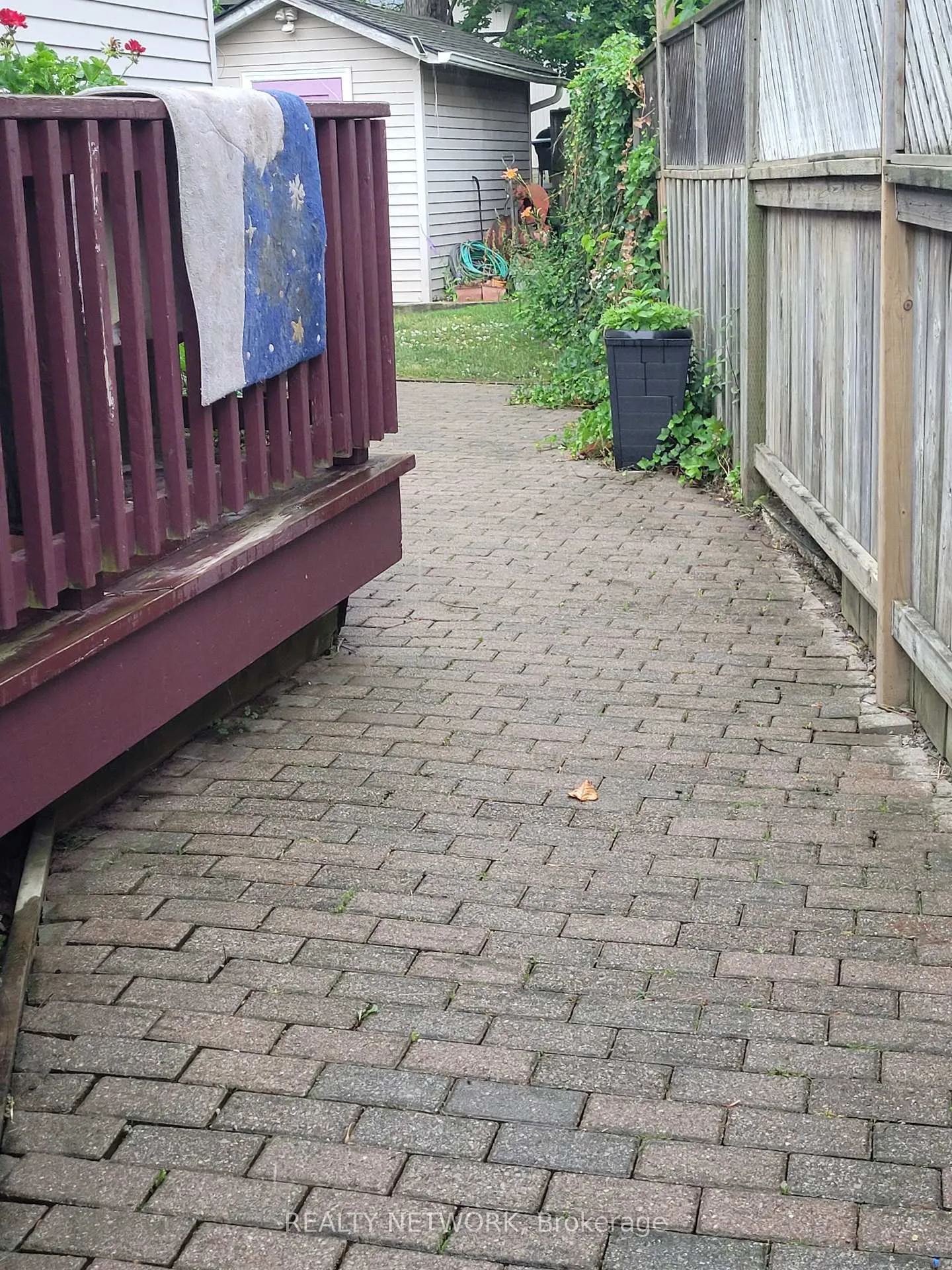 Photo 5 of 9 Valley Road, St. Catharines, Western Hill — HOMEH