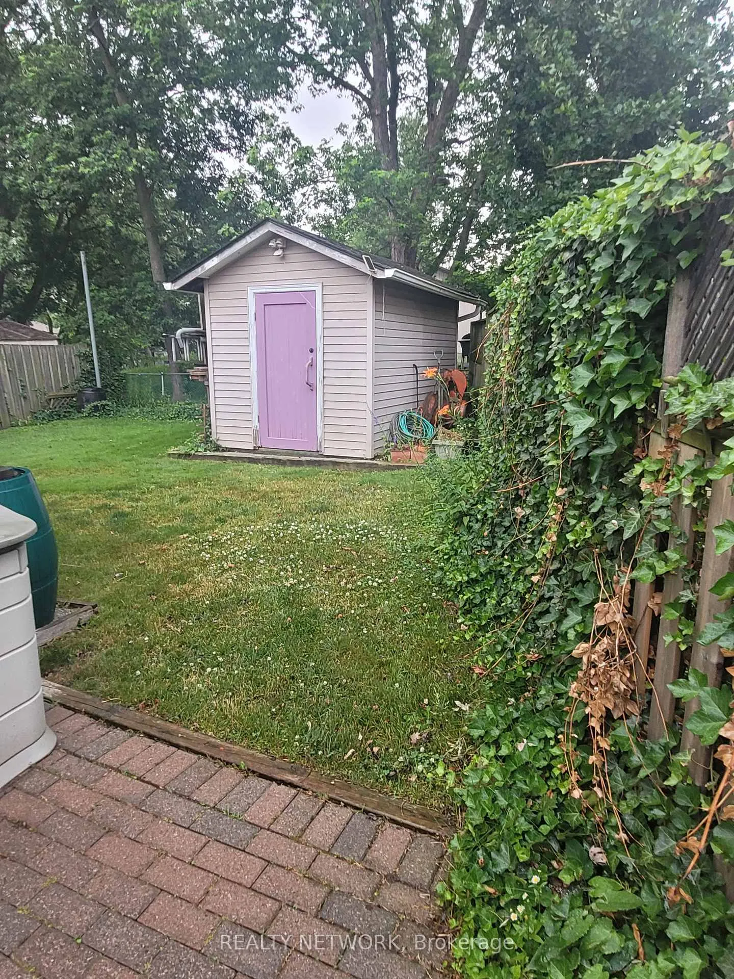 Photo 7 of 9 Valley Road, St. Catharines, Western Hill — HOMEH