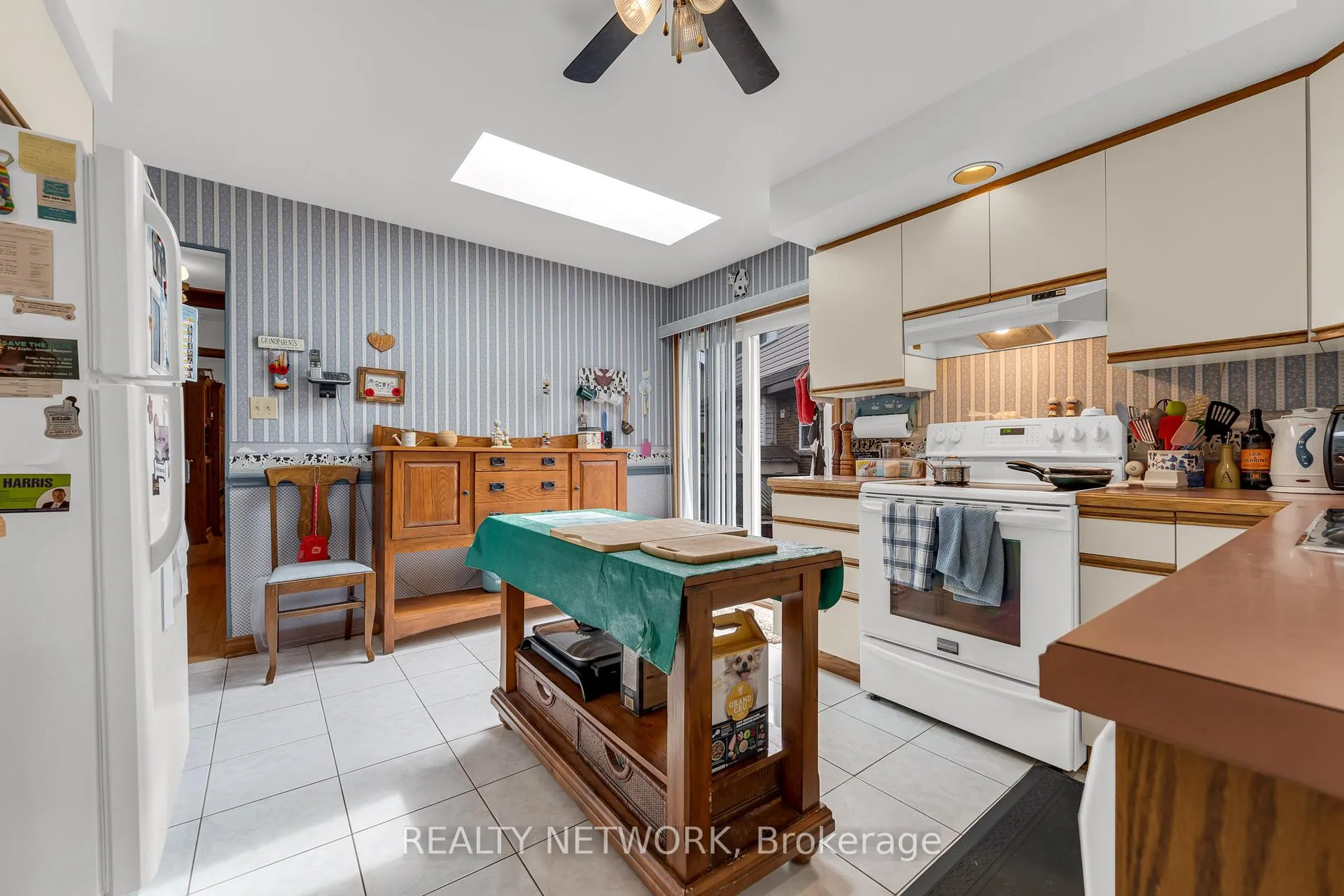Photo 17 of 9 Valley Road, St. Catharines, Western Hill — HOMEH