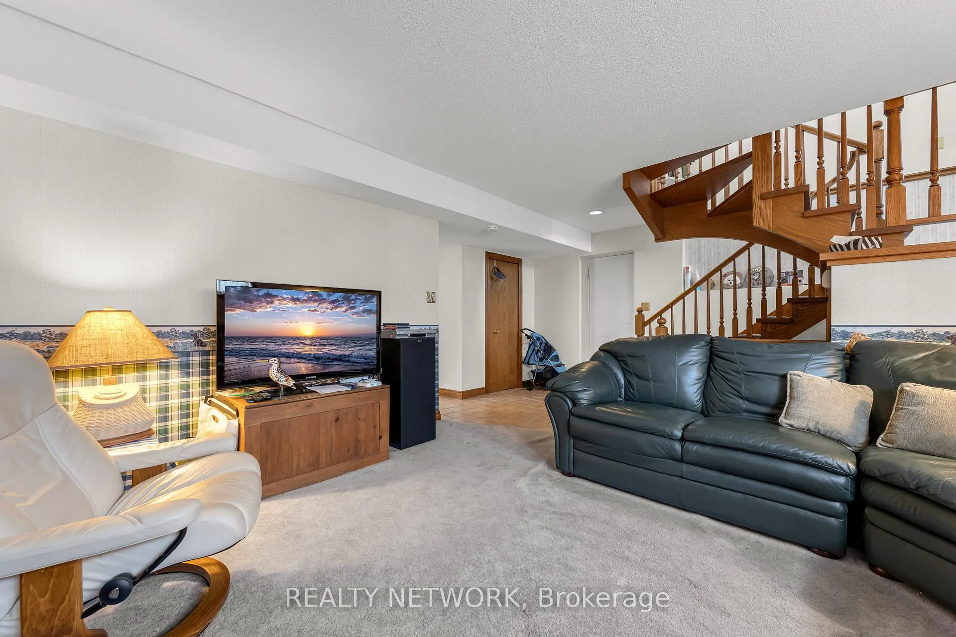 Photo 21 of 9 Valley Road, St. Catharines, Western Hill — HOMEH