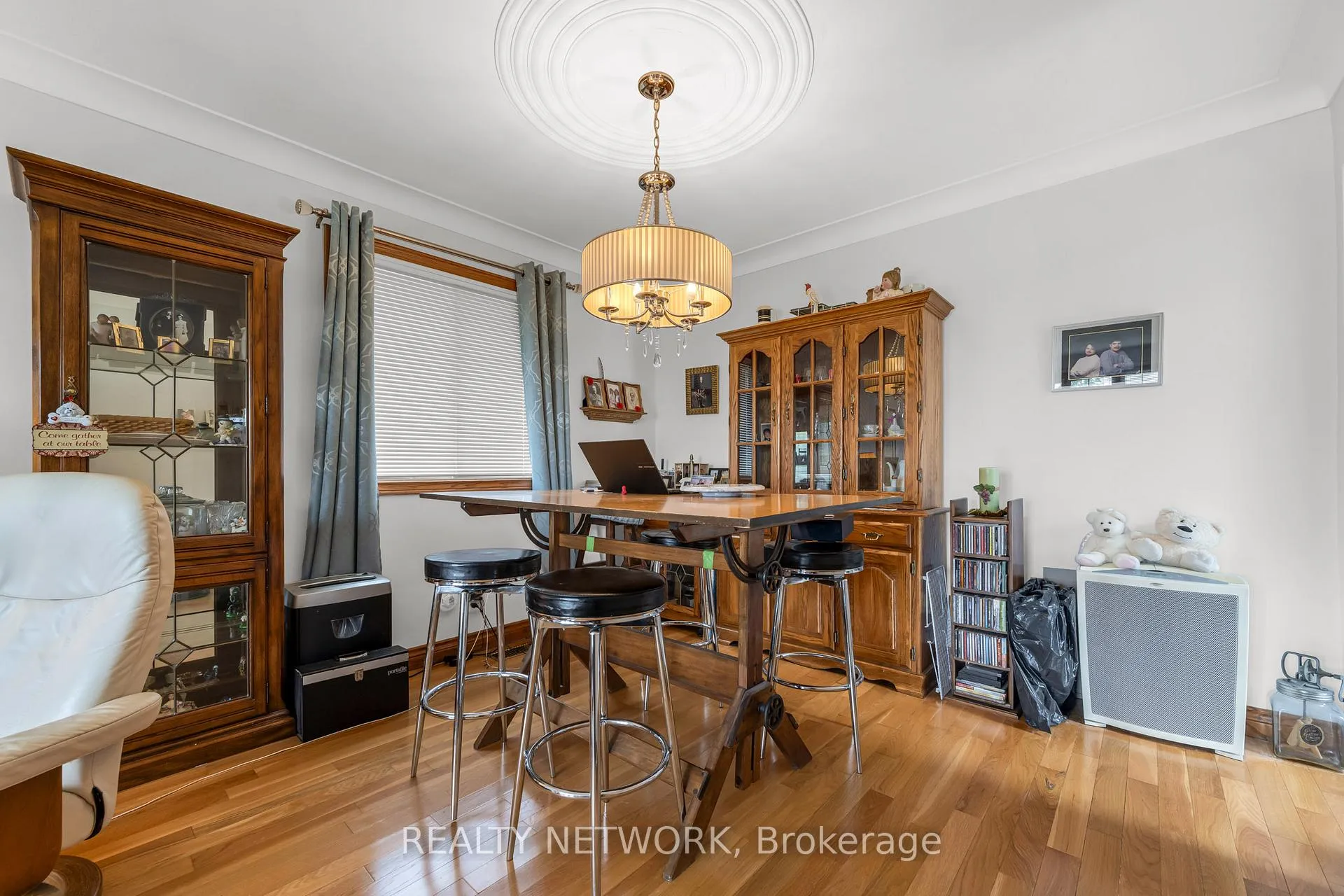 Photo 30 of 9 Valley Road, St. Catharines, Western Hill — HOMEH
