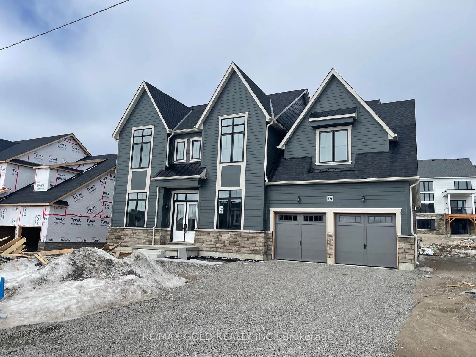 Photo 1 of 44 Pearsall Place, Oro-Medonte, Rural Oro-Medonte — HOMEH