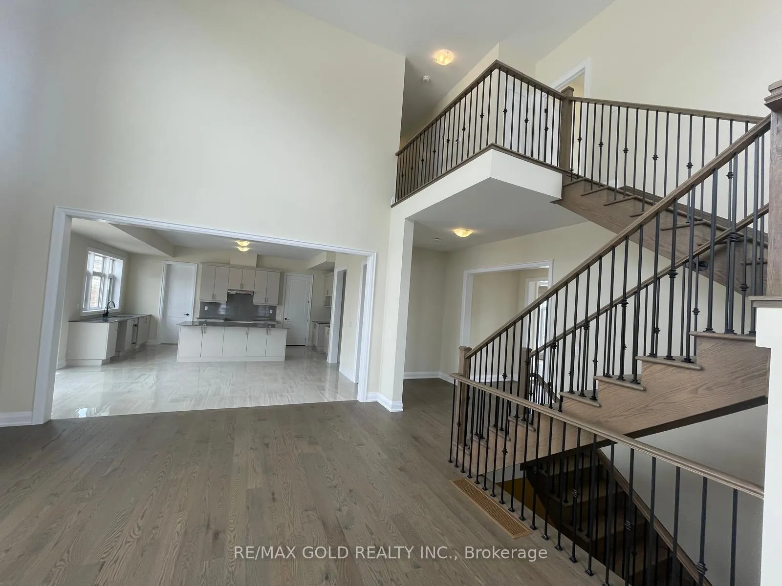 Photo 13 of 44 Pearsall Place, Oro-Medonte, Rural Oro-Medonte — HOMEH