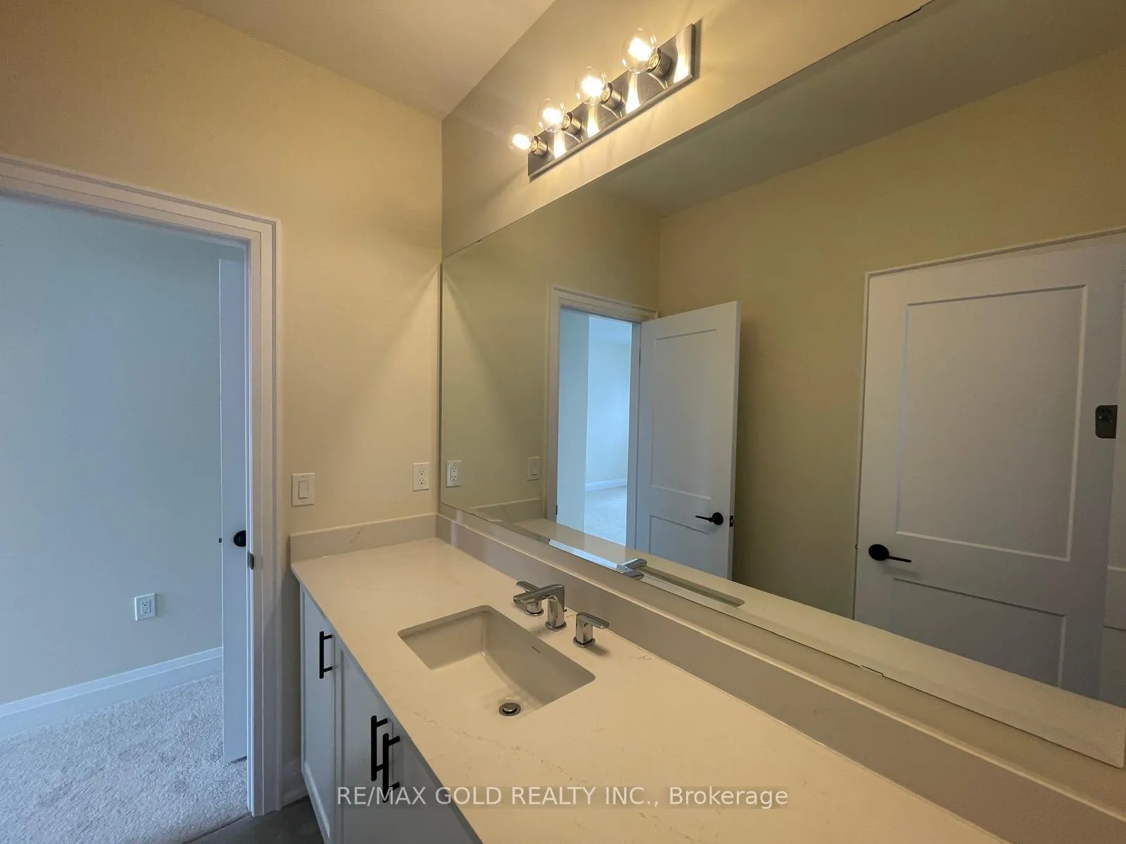 Photo 35 of 44 Pearsall Place, Oro-Medonte, Rural Oro-Medonte — HOMEH