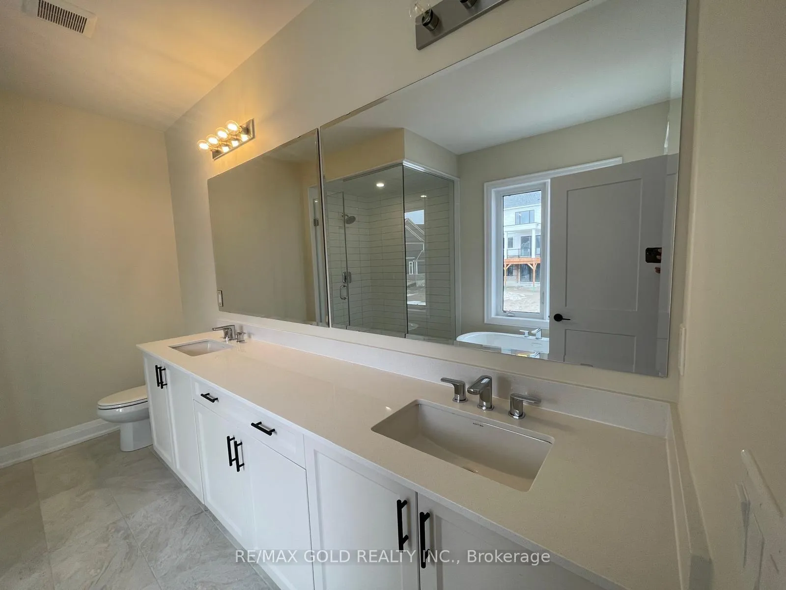 Photo 41 of 44 Pearsall Place, Oro-Medonte, Rural Oro-Medonte — HOMEH