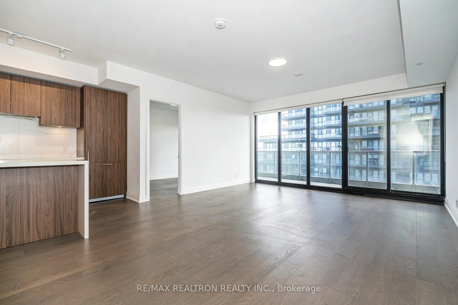 Photo 3 of Unit 1206, 33 Frederick Todd Way, Toronto, Thorncliffe Park — HOMEH