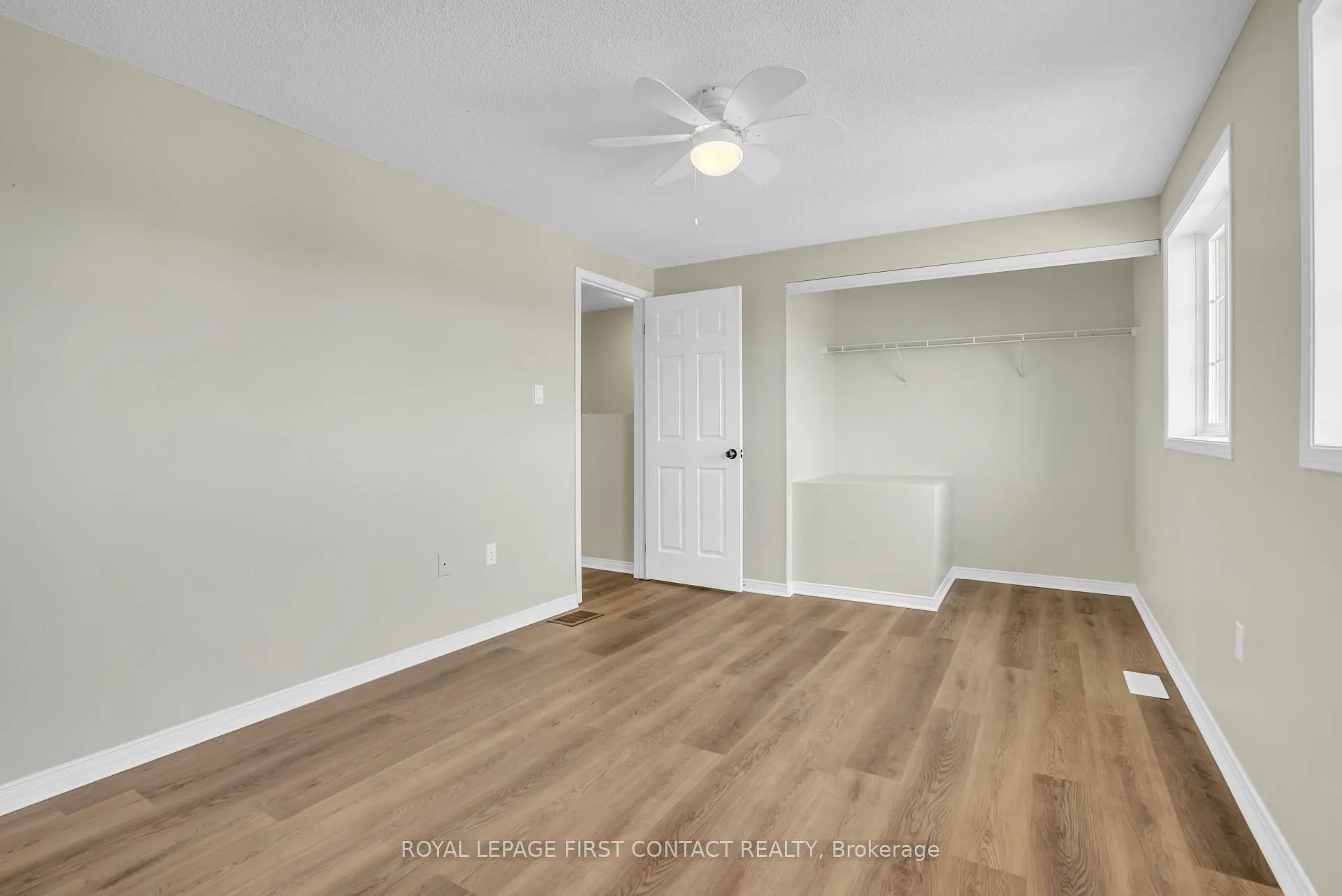Photo 13 of 3 Srigley Street, Barrie, Holly — HOMEH
