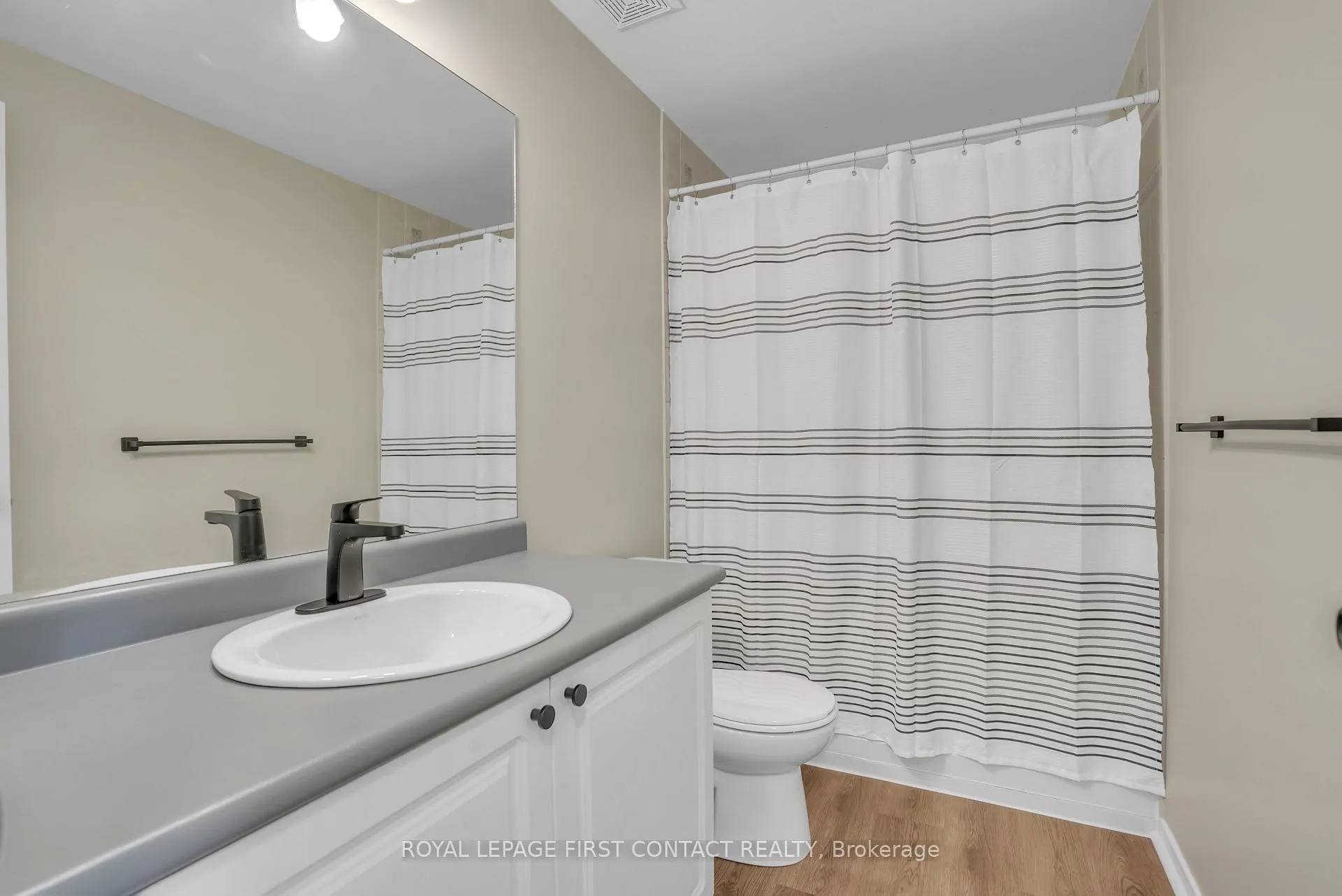 Photo 22 of 3 Srigley Street, Barrie, Holly — HOMEH
