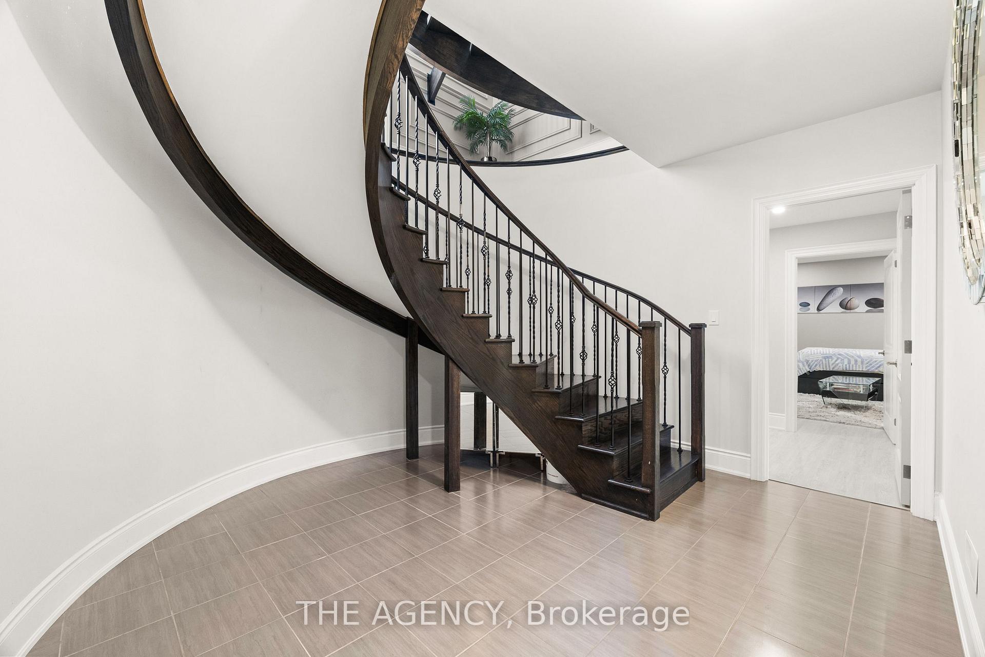 Photo 39 of 2 Lake Lenora Avenue, King, Nobleton — HOMEH