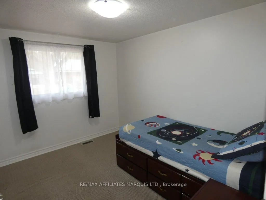 Photo 13 of 9 Sutton Drive, Edwardsburgh/Cardinal, Edwardsburgh/Cardinal Twp — HOMEH