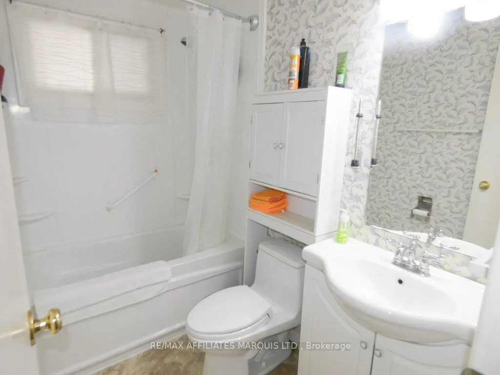 Photo 15 of 9 Sutton Drive, Edwardsburgh/Cardinal, Edwardsburgh/Cardinal Twp — HOMEH