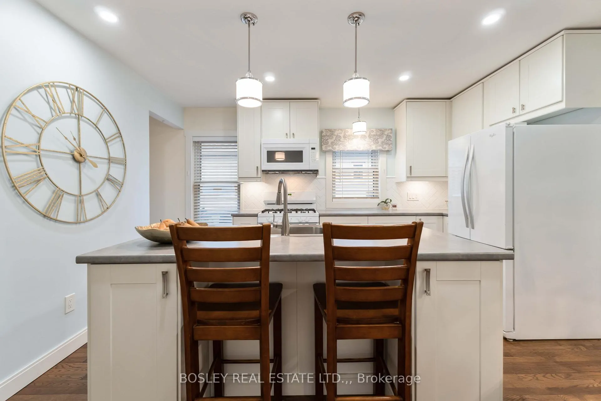 Photo 13 of 51 Merigold Street, St. Catharines, Western Hill — HOMEH