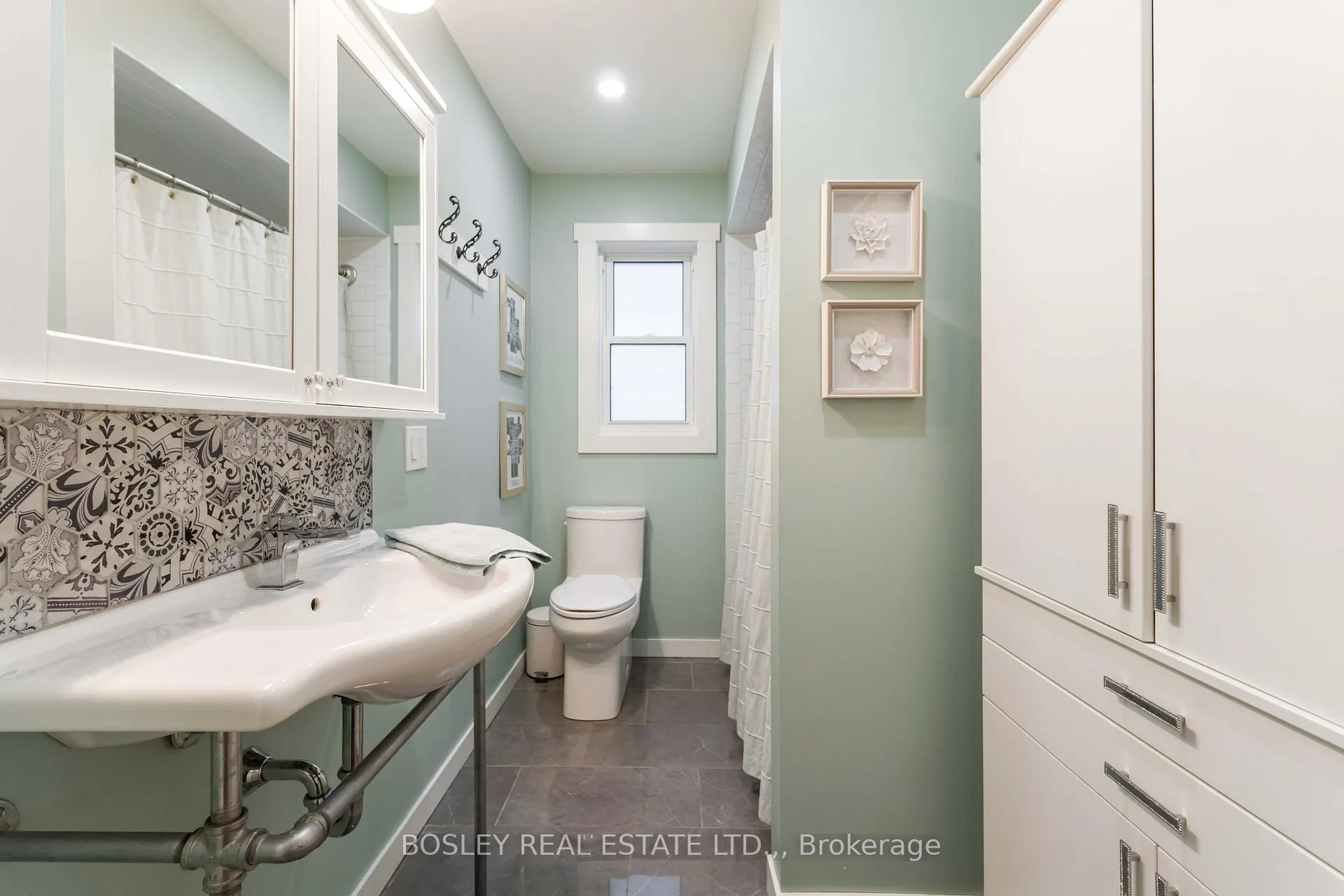 Photo 18 of 51 Merigold Street, St. Catharines, Western Hill — HOMEH