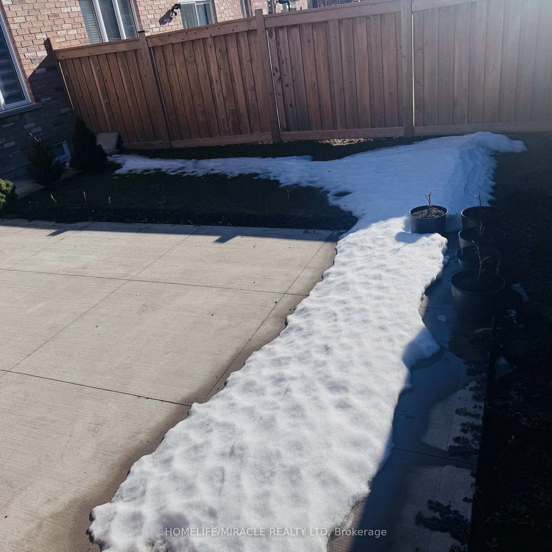 Photo 37 of 17 Truro Circle, Brampton, Northwest Brampton — HOMEH