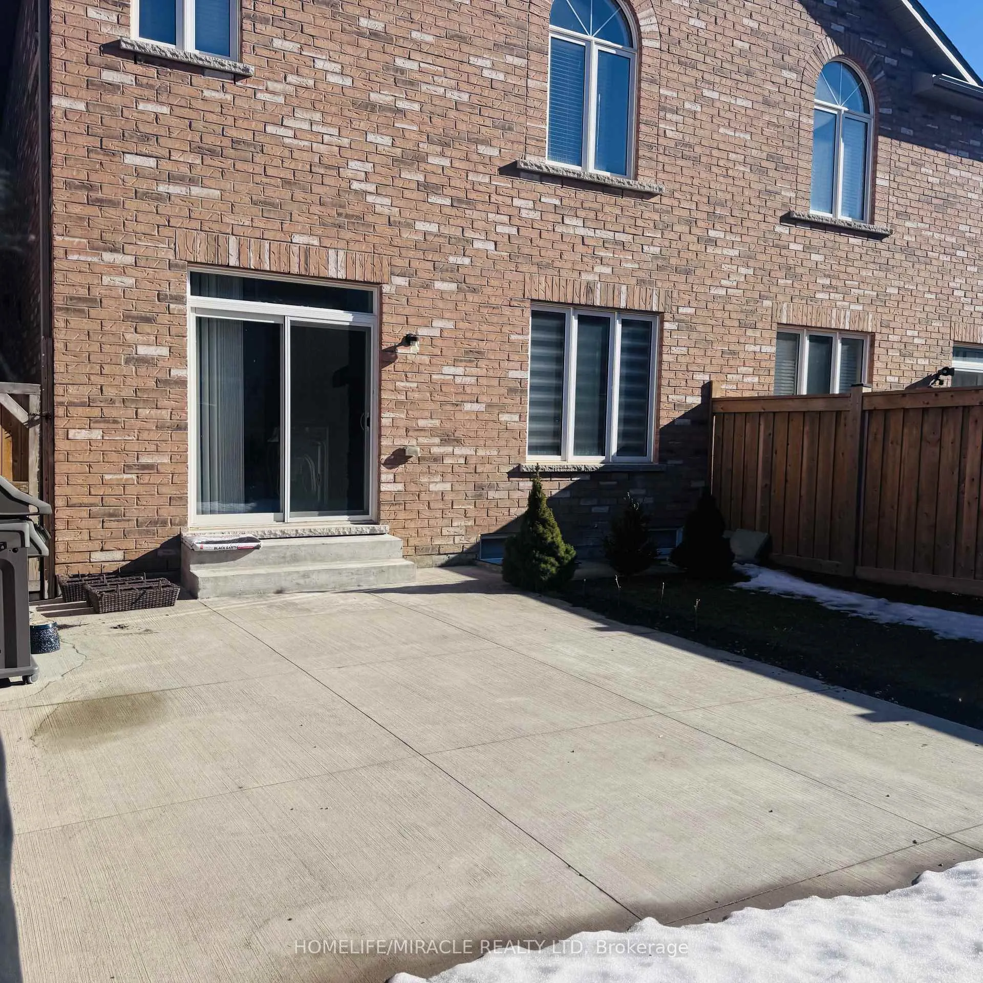 Photo 38 of 17 Truro Circle, Brampton, Northwest Brampton — HOMEH