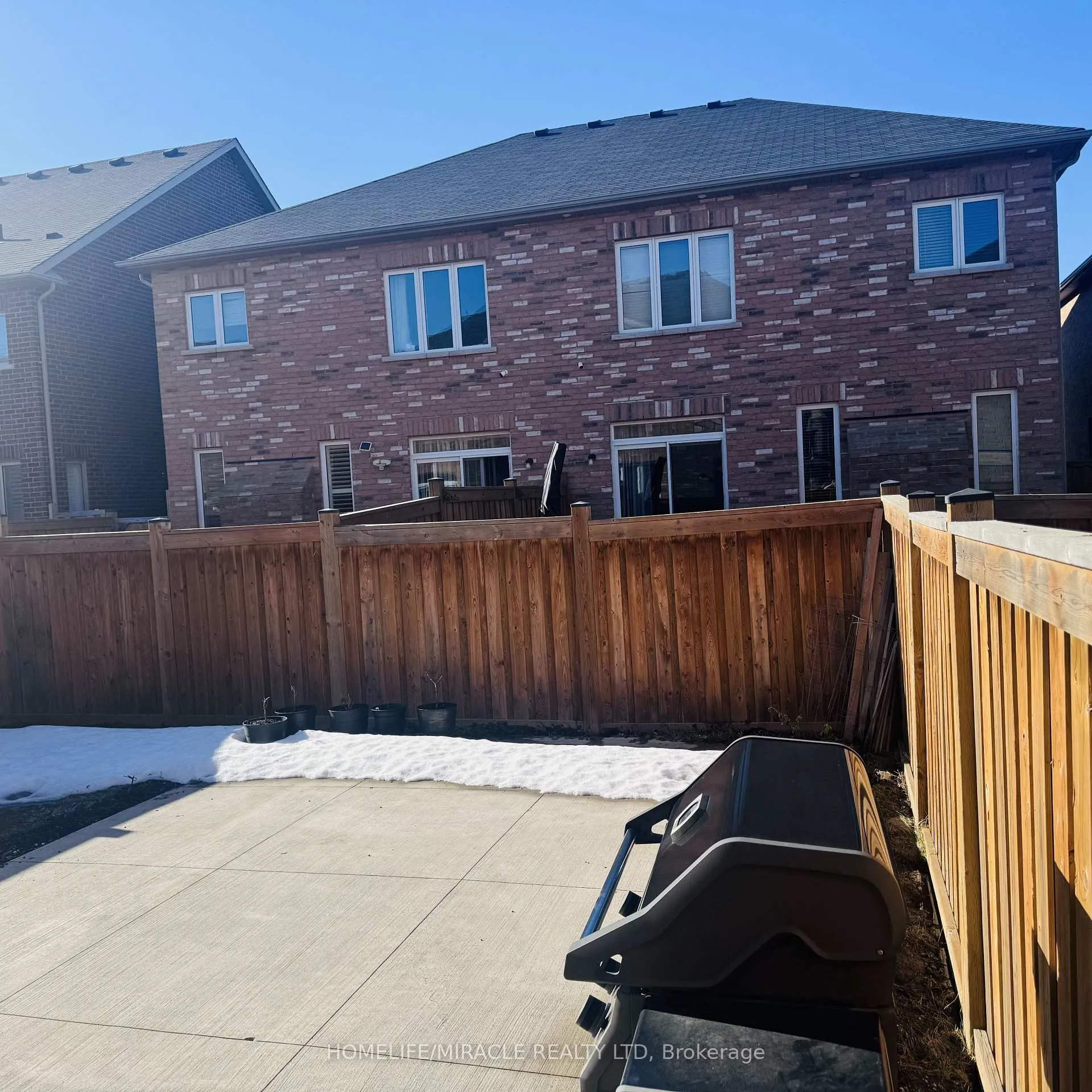 Photo 41 of 17 Truro Circle, Brampton, Northwest Brampton — HOMEH