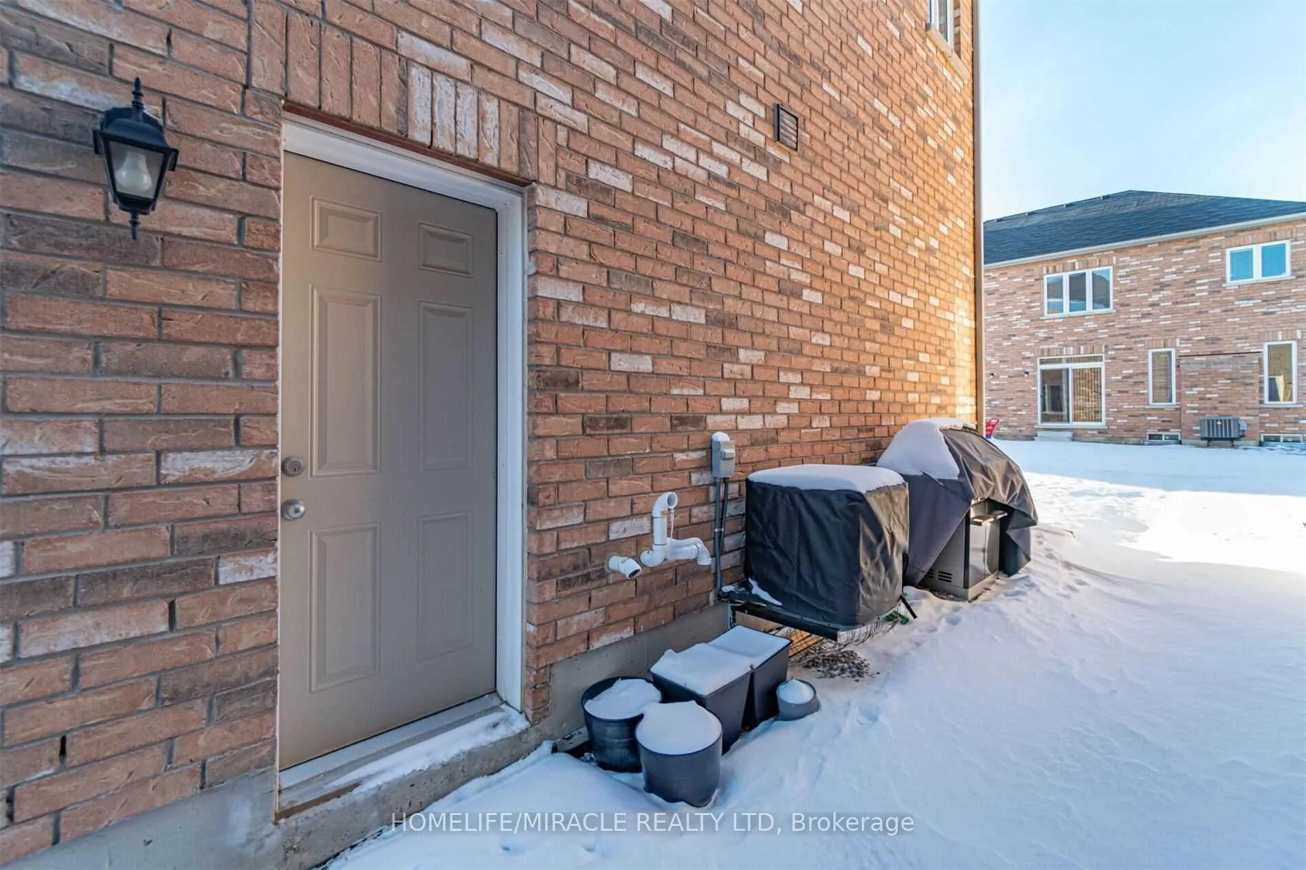 Photo 42 of 17 Truro Circle, Brampton, Northwest Brampton — HOMEH