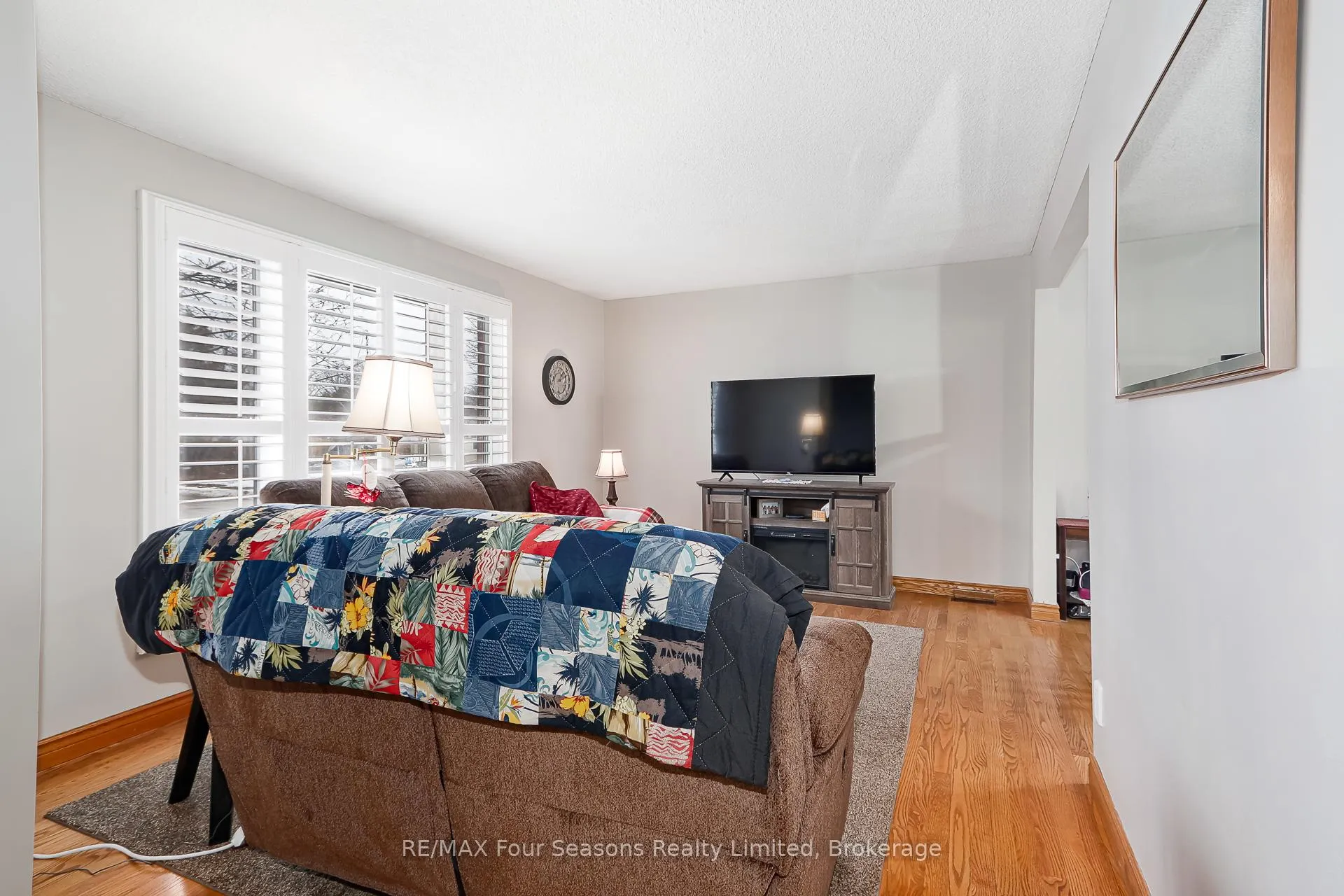 Photo 6 of 218 Datas Drive, Clearview, Stayner — HOMEH