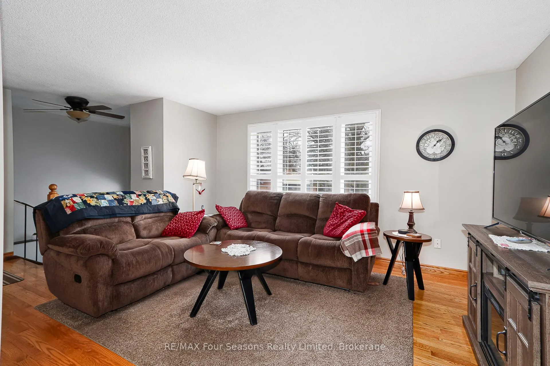 Photo 8 of 218 Datas Drive, Clearview, Stayner — HOMEH