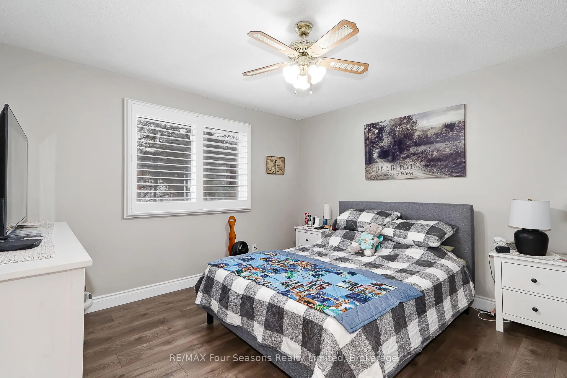 Photo 16 of 218 Datas Drive, Clearview, Stayner — HOMEH