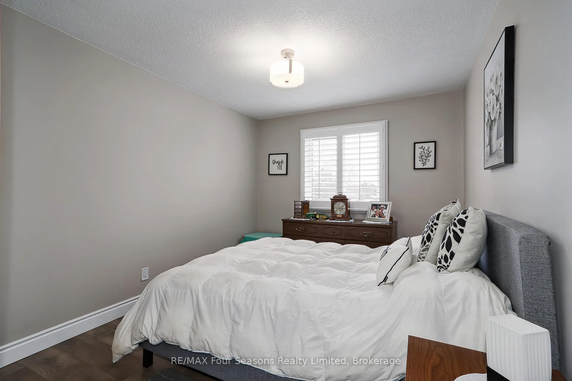 Photo 21 of 218 Datas Drive, Clearview, Stayner — HOMEH