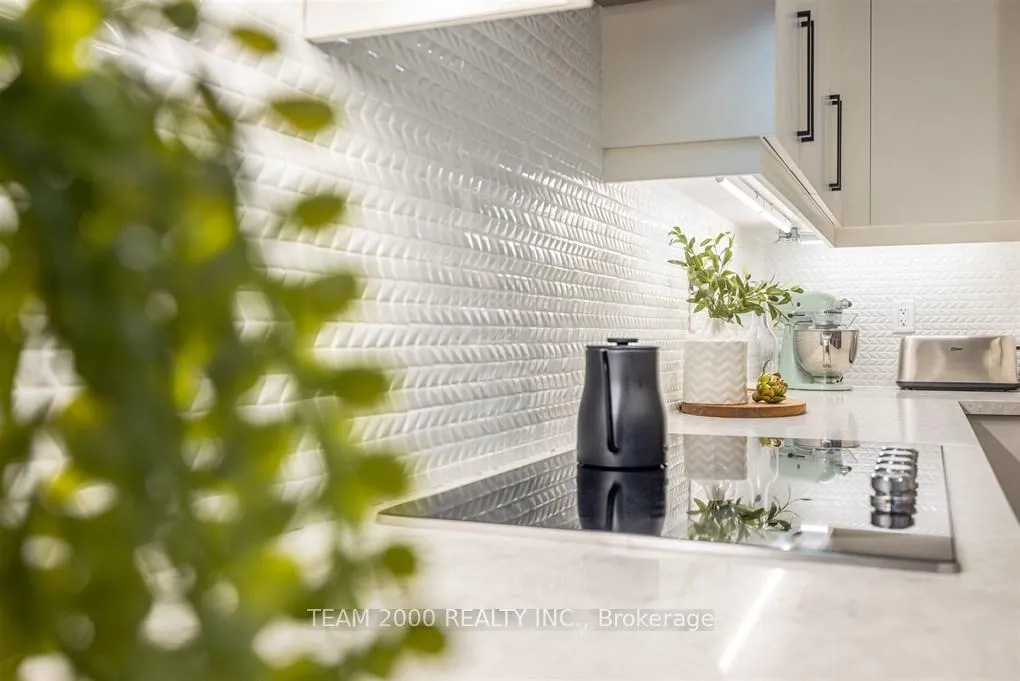 Photo 12 of 5 Velia Court, Vaughan, Vellore Village — HOMEH