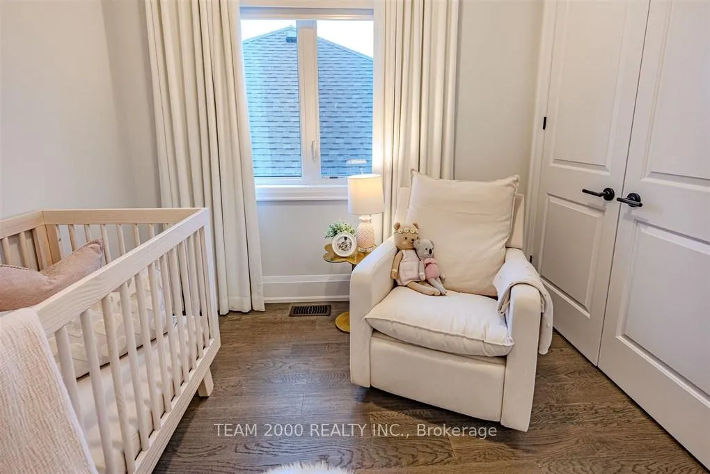 Photo 33 of 5 Velia Court, Vaughan, Vellore Village — HOMEH