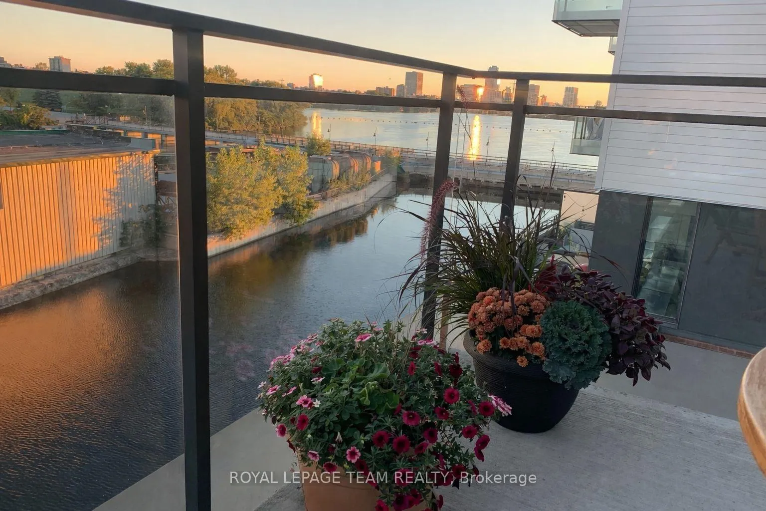 Photo 34 of Unit 412, 320 Miwate Private, Ottawa, Mechanicsville — HOMEH
