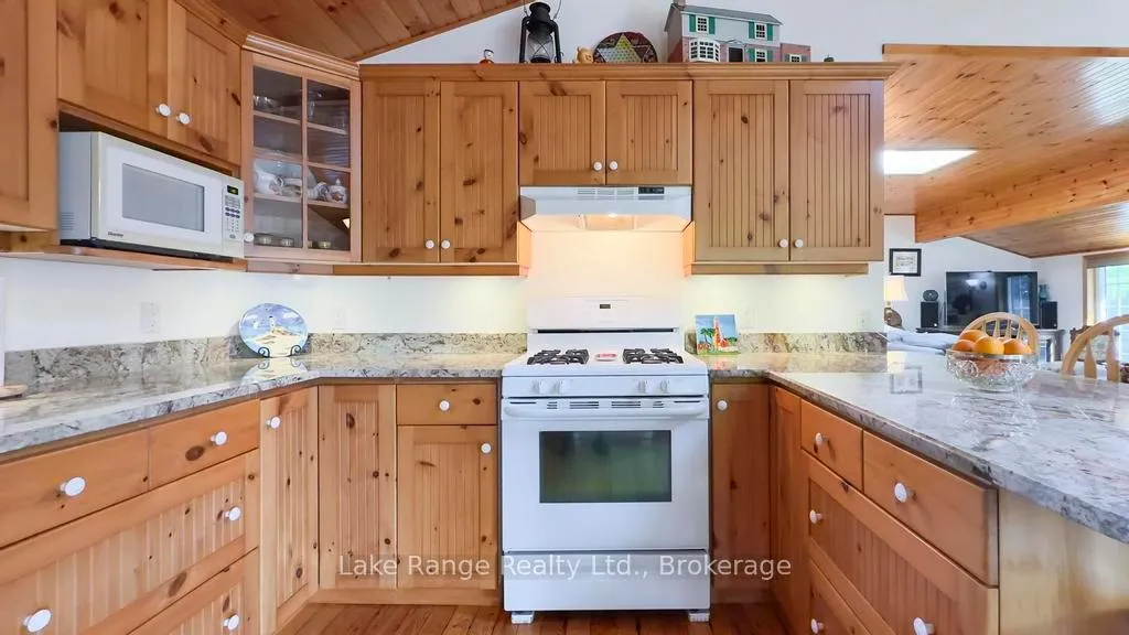 Photo 7 of 269 Huron Road, Huron-Kinloss — HOMEH