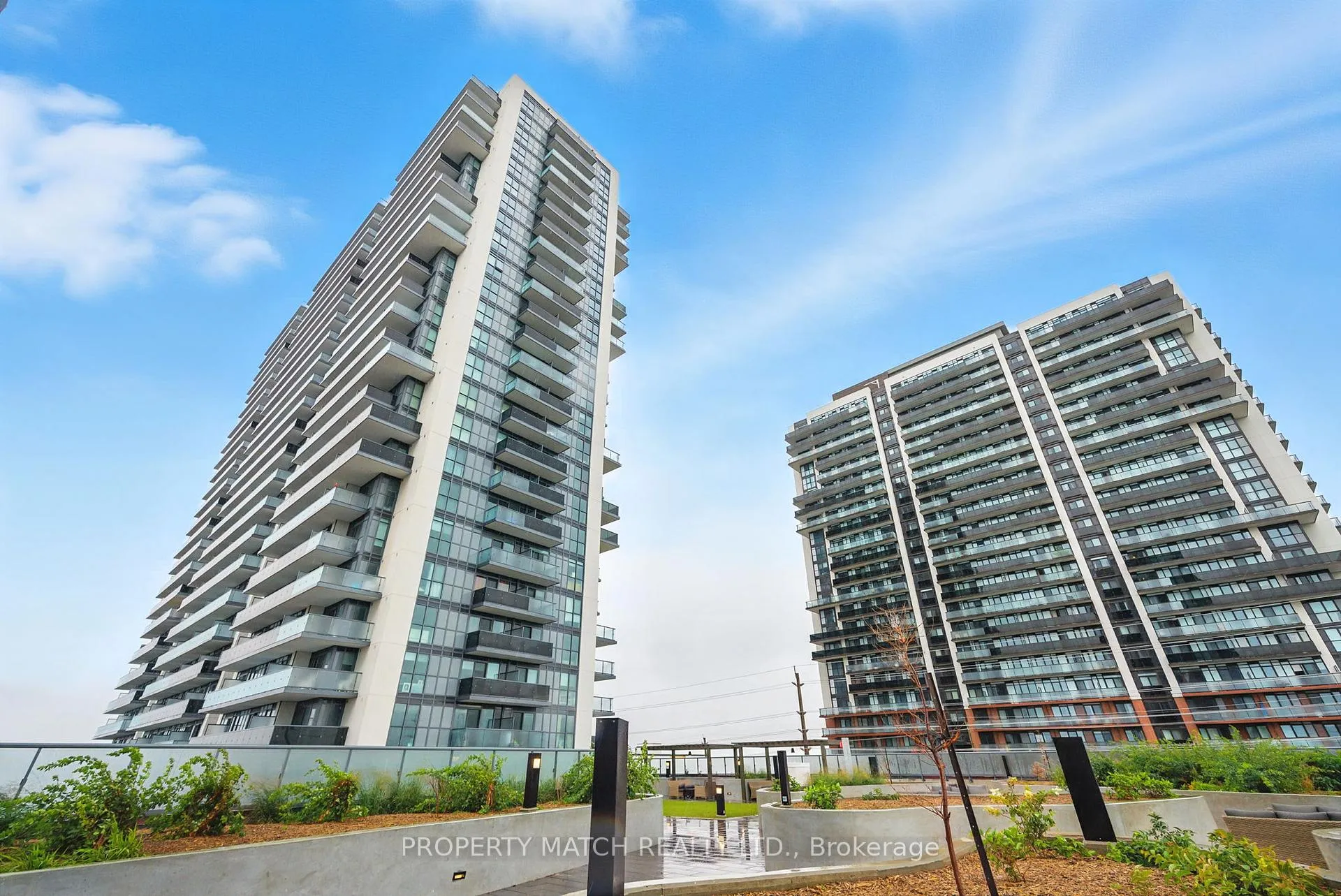Photo 1 of Unit 802, 2545 Simcoe Street N, Oshawa, Windfields — HOMEH
