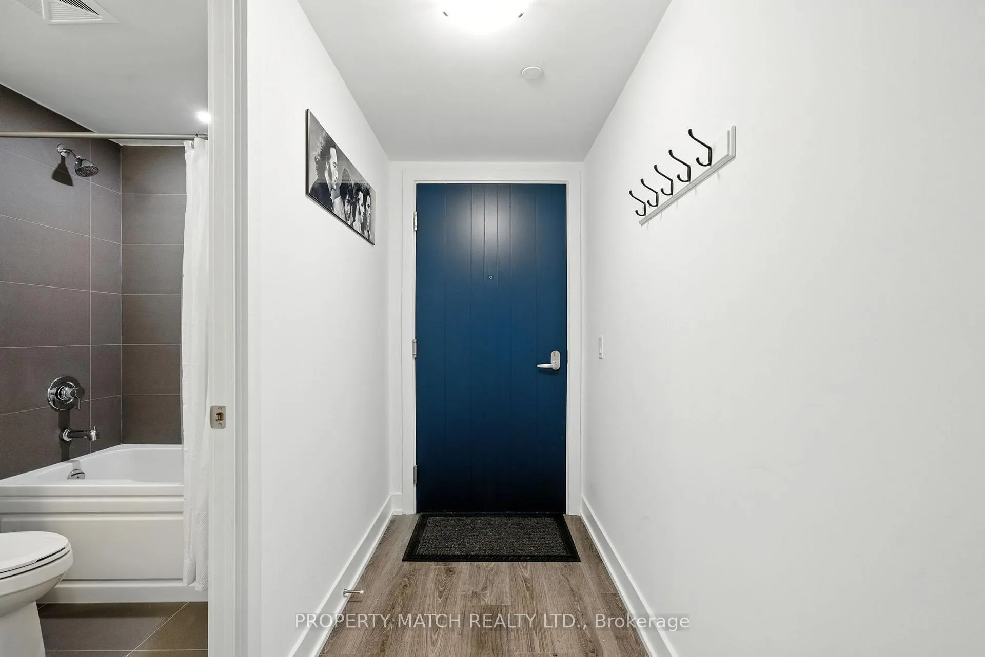 Photo 4 of Unit 802, 2545 Simcoe Street N, Oshawa, Windfields — HOMEH