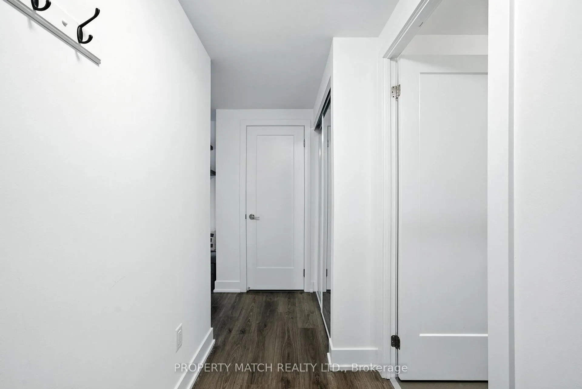 Photo 5 of Unit 802, 2545 Simcoe Street N, Oshawa, Windfields — HOMEH
