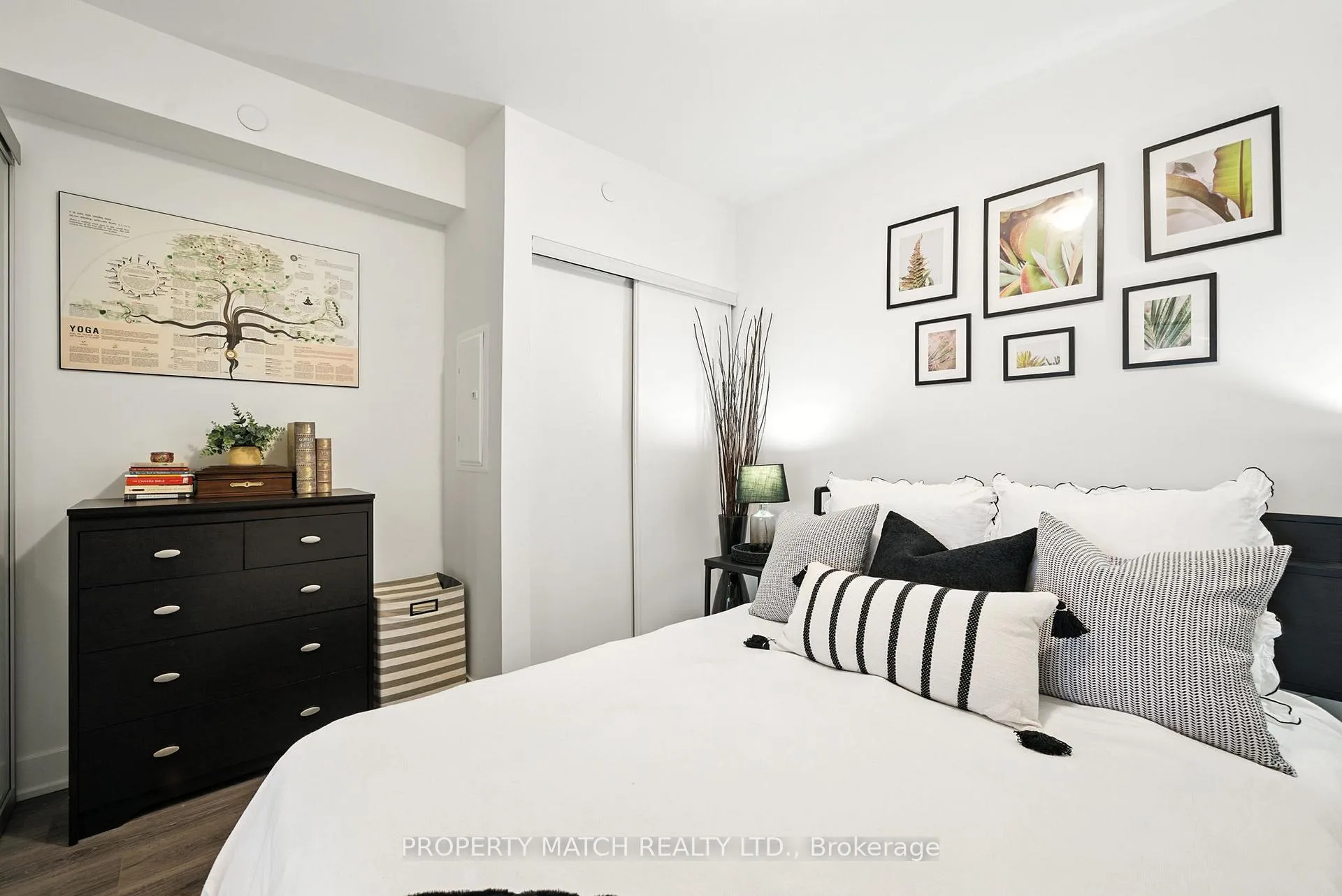 Photo 17 of Unit 802, 2545 Simcoe Street N, Oshawa, Windfields — HOMEH