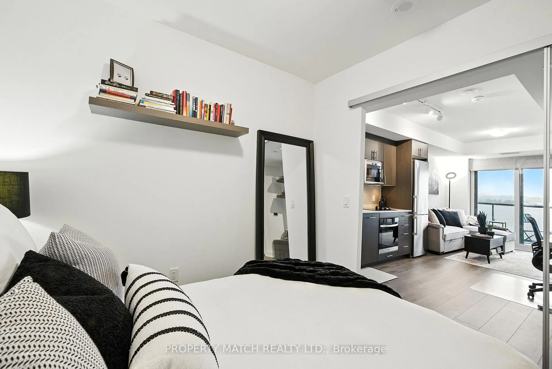 Photo 18 of Unit 802, 2545 Simcoe Street N, Oshawa, Windfields — HOMEH