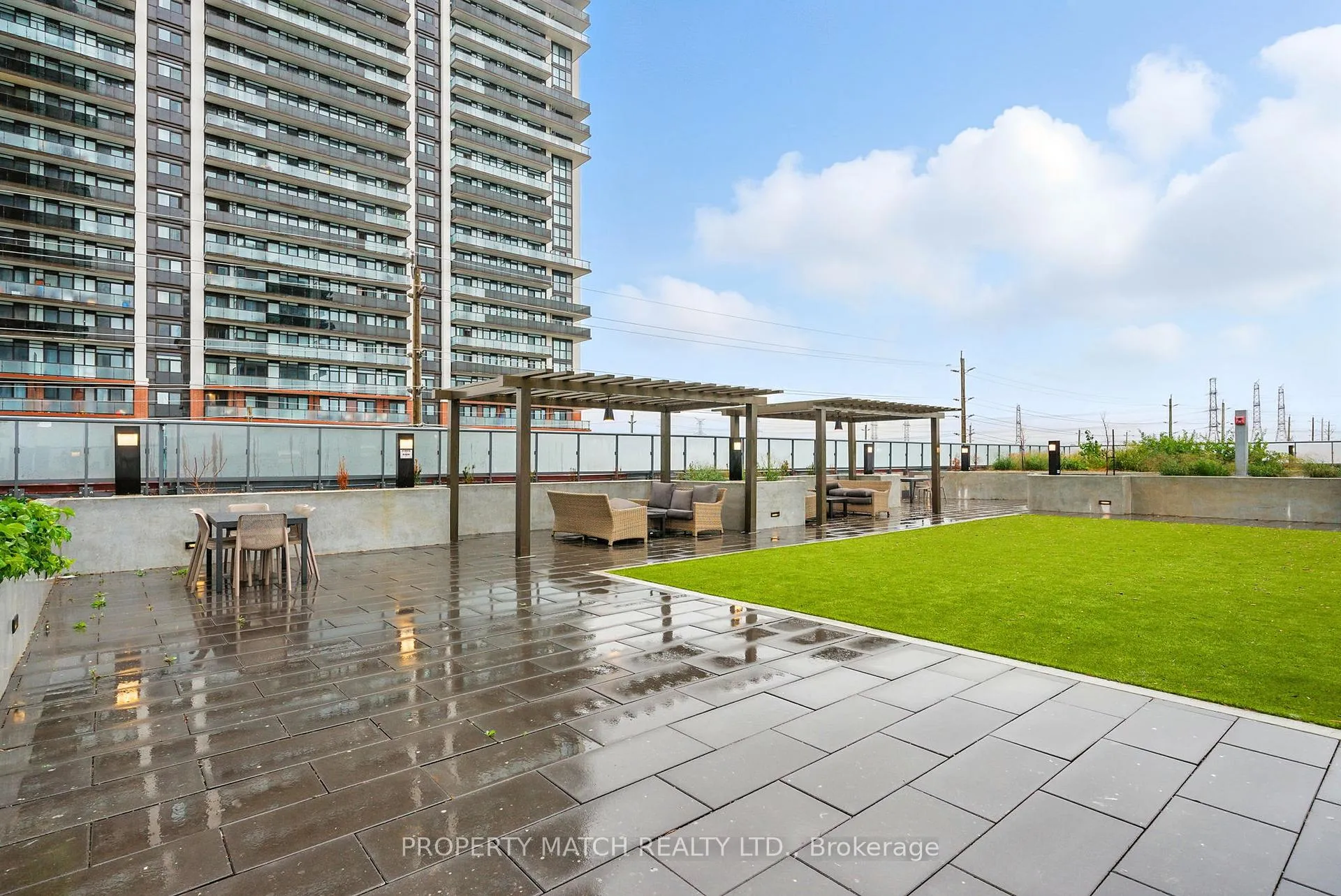 Photo 22 of Unit 802, 2545 Simcoe Street N, Oshawa, Windfields — HOMEH